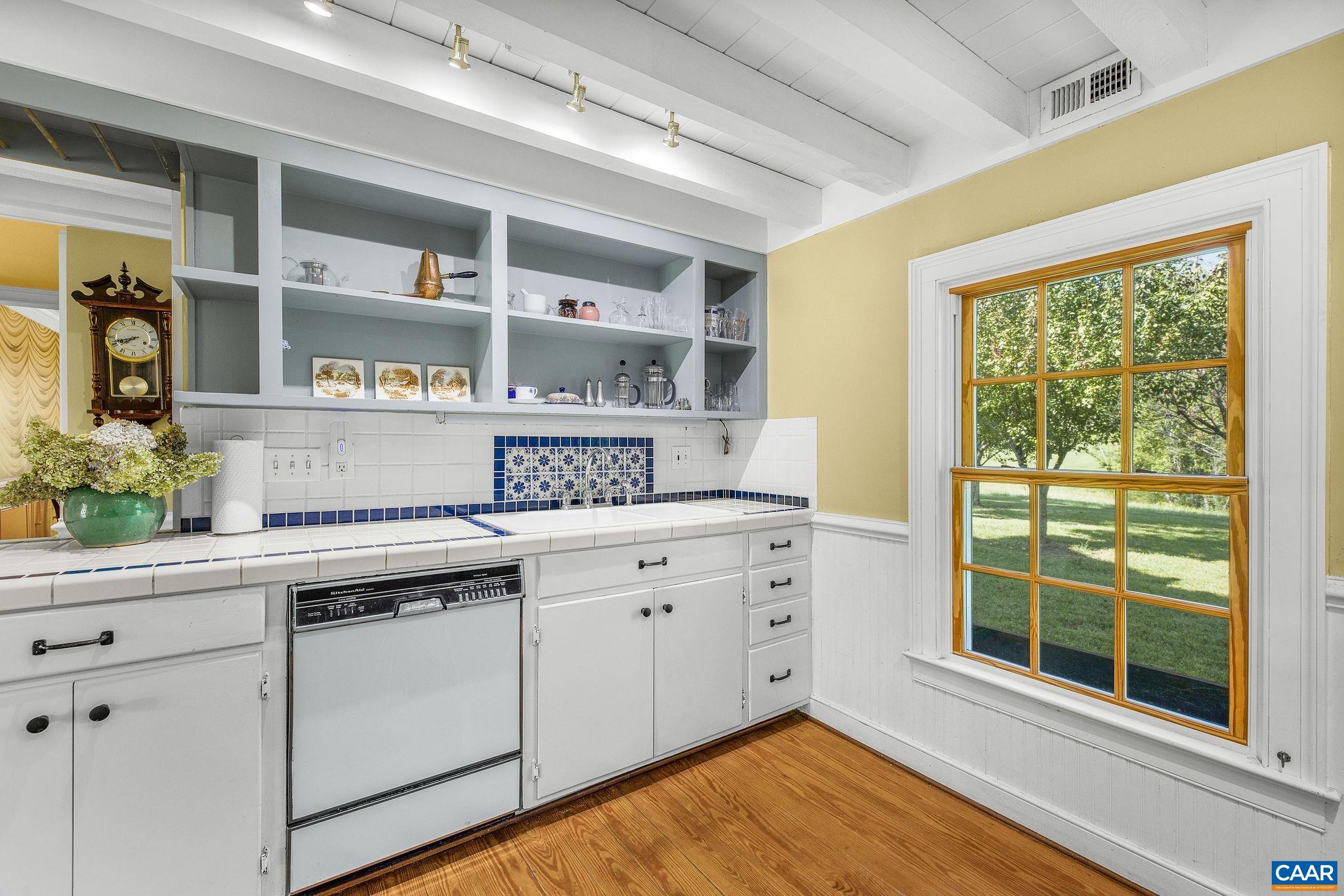 7810 ALBEVANNA SPRING RD, SCOTTSVILLE, Virginia 24590, 5 Bedrooms Bedrooms, ,3 BathroomsBathrooms,Residential,7810 ALBEVANNA SPRING RD,682681 MLS # 682681