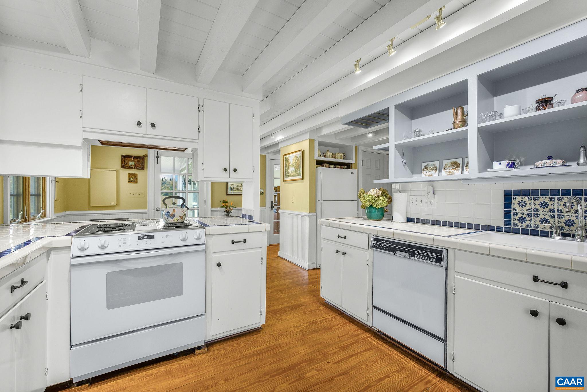 7810 ALBEVANNA SPRING RD, SCOTTSVILLE, Virginia 24590, 5 Bedrooms Bedrooms, ,3 BathroomsBathrooms,Residential,7810 ALBEVANNA SPRING RD,682681 MLS # 682681