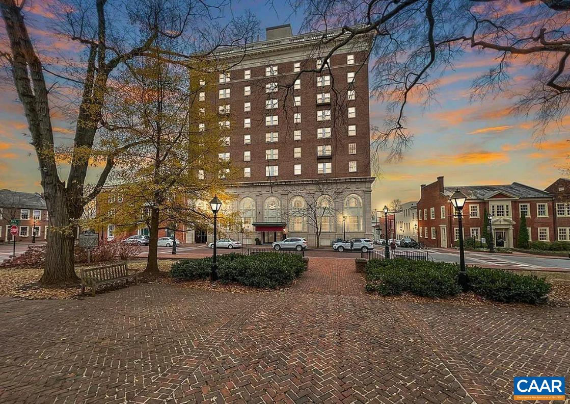 500 COURT SQ, CHARLOTTESVILLE, Virginia 22902, 1 Bedroom Bedrooms, ,1 BathroomBathrooms,Residential,500 COURT SQ,682687 MLS # 682687
