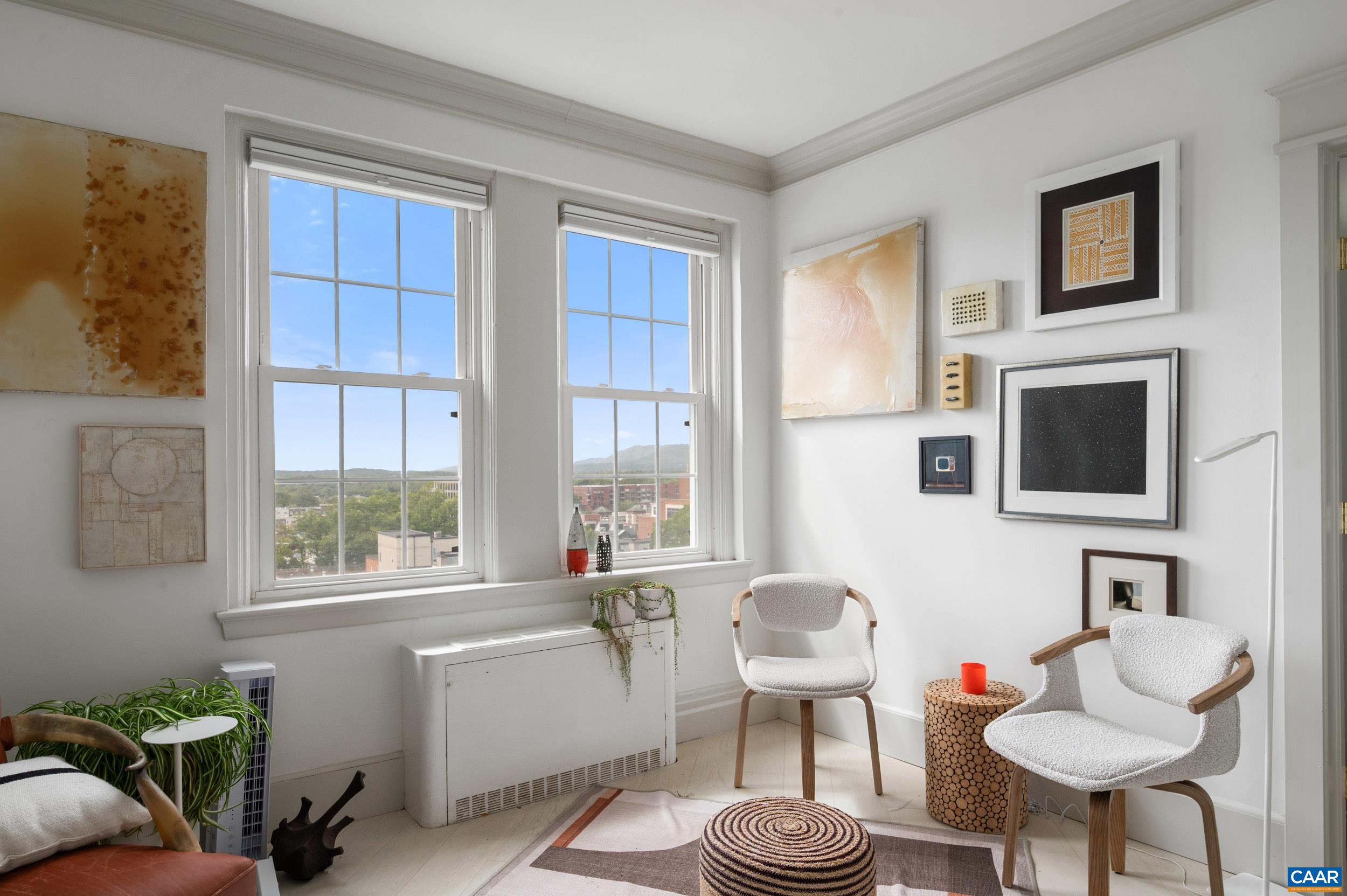 500 COURT SQ, CHARLOTTESVILLE, Virginia 22902, 1 Bedroom Bedrooms, ,1 BathroomBathrooms,Residential,500 COURT SQ,682687 MLS # 682687