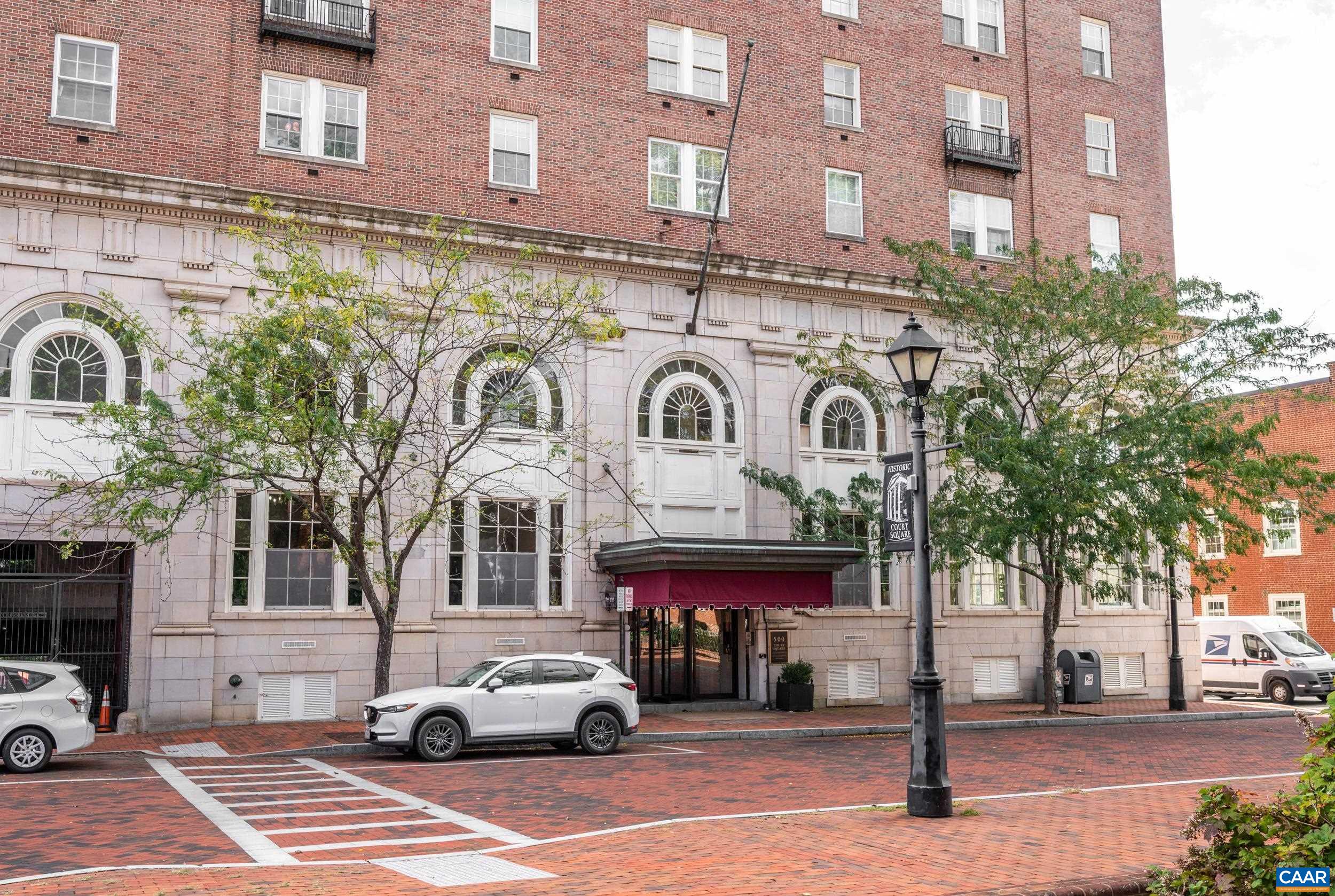 500 COURT SQ, CHARLOTTESVILLE, Virginia 22902, 1 Bedroom Bedrooms, ,1 BathroomBathrooms,Residential,500 COURT SQ,682687 MLS # 682687