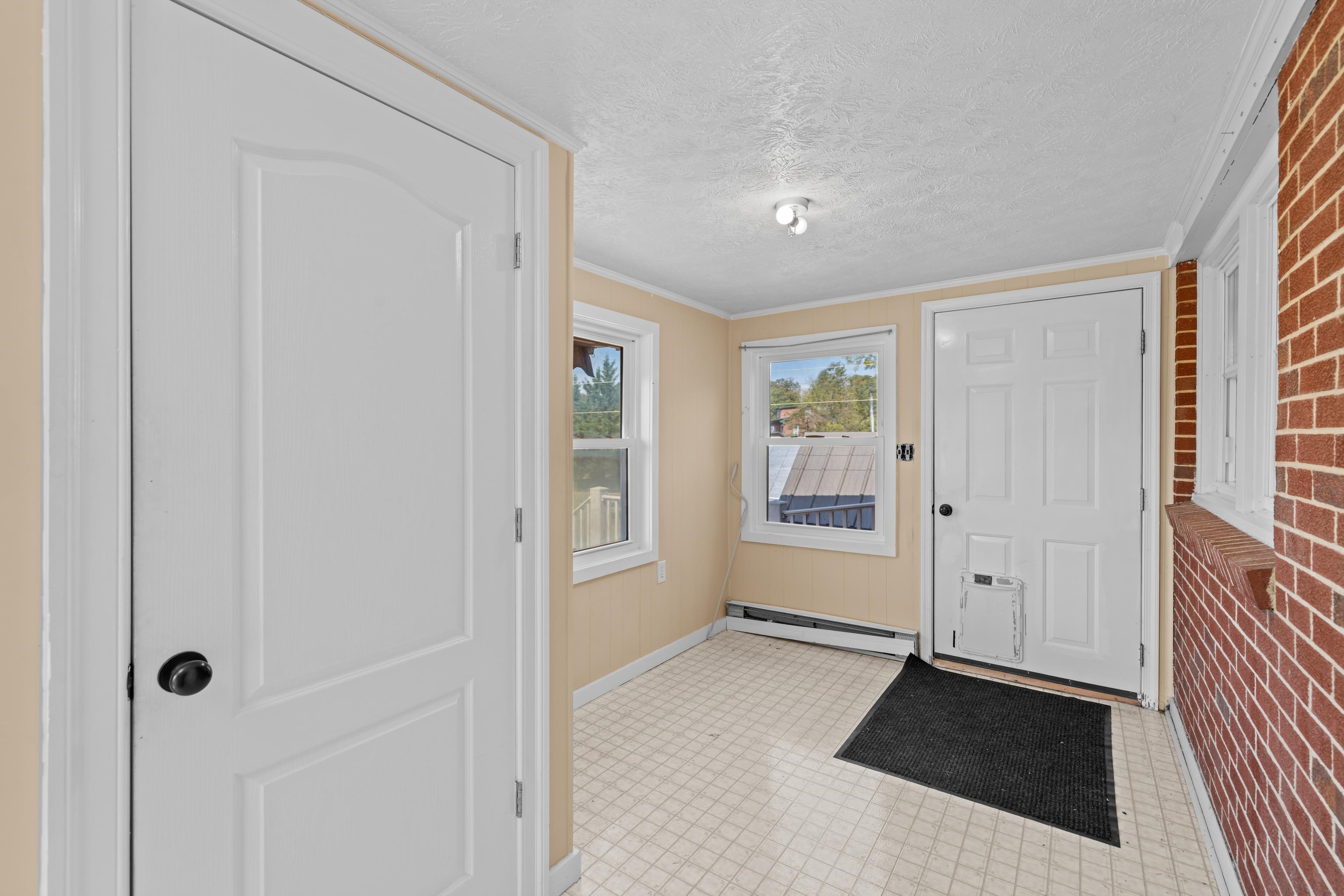 517 OLD WHITE HILL RD, STUARTS DRAFT, Virginia 24477, 3 Bedrooms Bedrooms, ,2 BathroomsBathrooms,Residential,517 OLD WHITE HILL RD,682688 MLS # 682688 517 OLD WHITE HILL RD, STUARTS DRAFT, Virginia 24477, 3 Bedrooms Bedrooms, ,2 BathroomsBathrooms,Residential,517 OLD WHITE HILL RD,682688 MLS # 682688