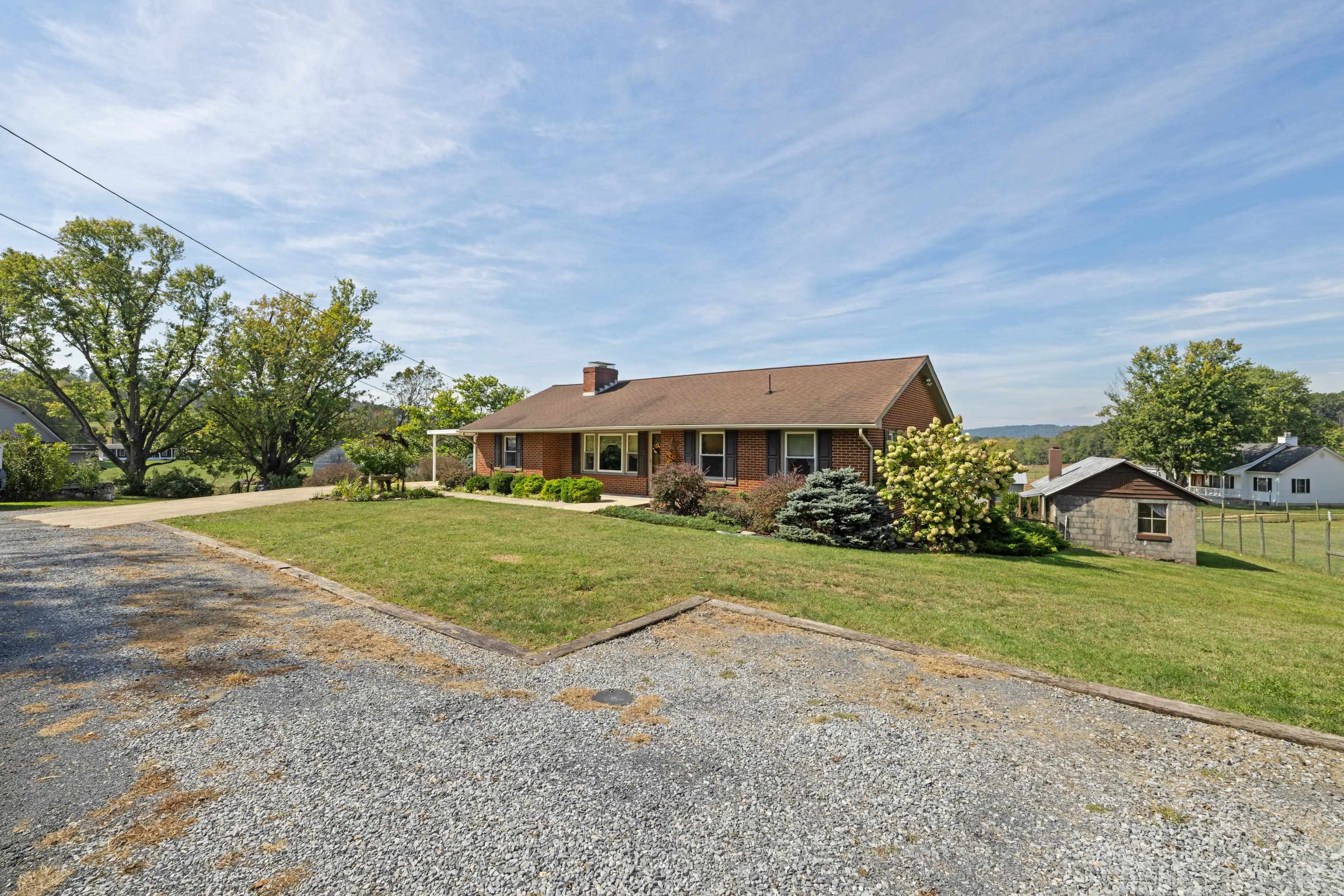 517 OLD WHITE HILL RD, STUARTS DRAFT, Virginia 24477, 3 Bedrooms Bedrooms, ,2 BathroomsBathrooms,Residential,517 OLD WHITE HILL RD,682688 MLS # 682688 517 OLD WHITE HILL RD, STUARTS DRAFT, Virginia 24477, 3 Bedrooms Bedrooms, ,2 BathroomsBathrooms,Residential,517 OLD WHITE HILL RD,682688 MLS # 682688