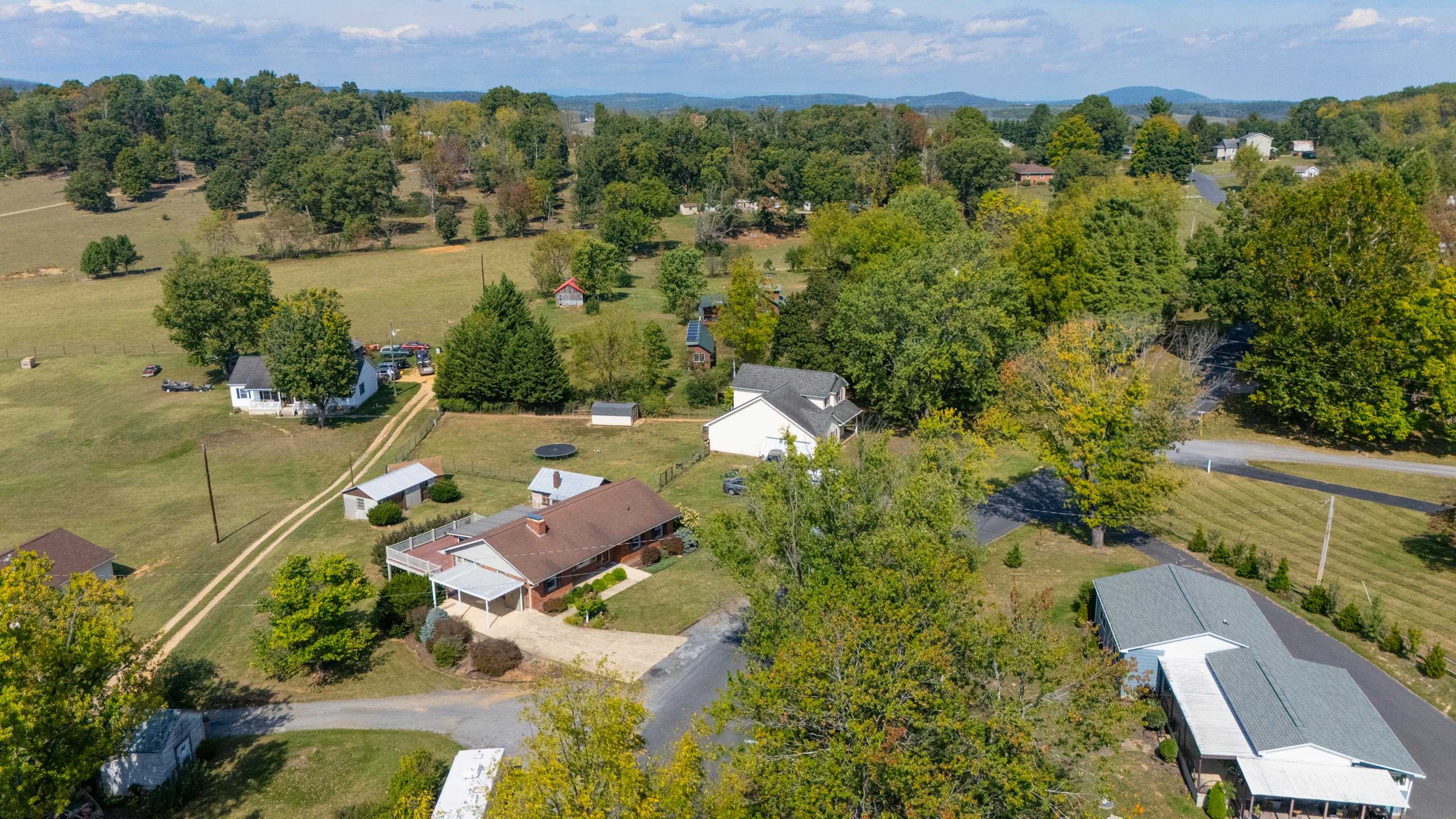 517 OLD WHITE HILL RD, STUARTS DRAFT, Virginia 24477, 3 Bedrooms Bedrooms, ,2 BathroomsBathrooms,Residential,517 OLD WHITE HILL RD,682688 MLS # 682688 517 OLD WHITE HILL RD, STUARTS DRAFT, Virginia 24477, 3 Bedrooms Bedrooms, ,2 BathroomsBathrooms,Residential,517 OLD WHITE HILL RD,682688 MLS # 682688