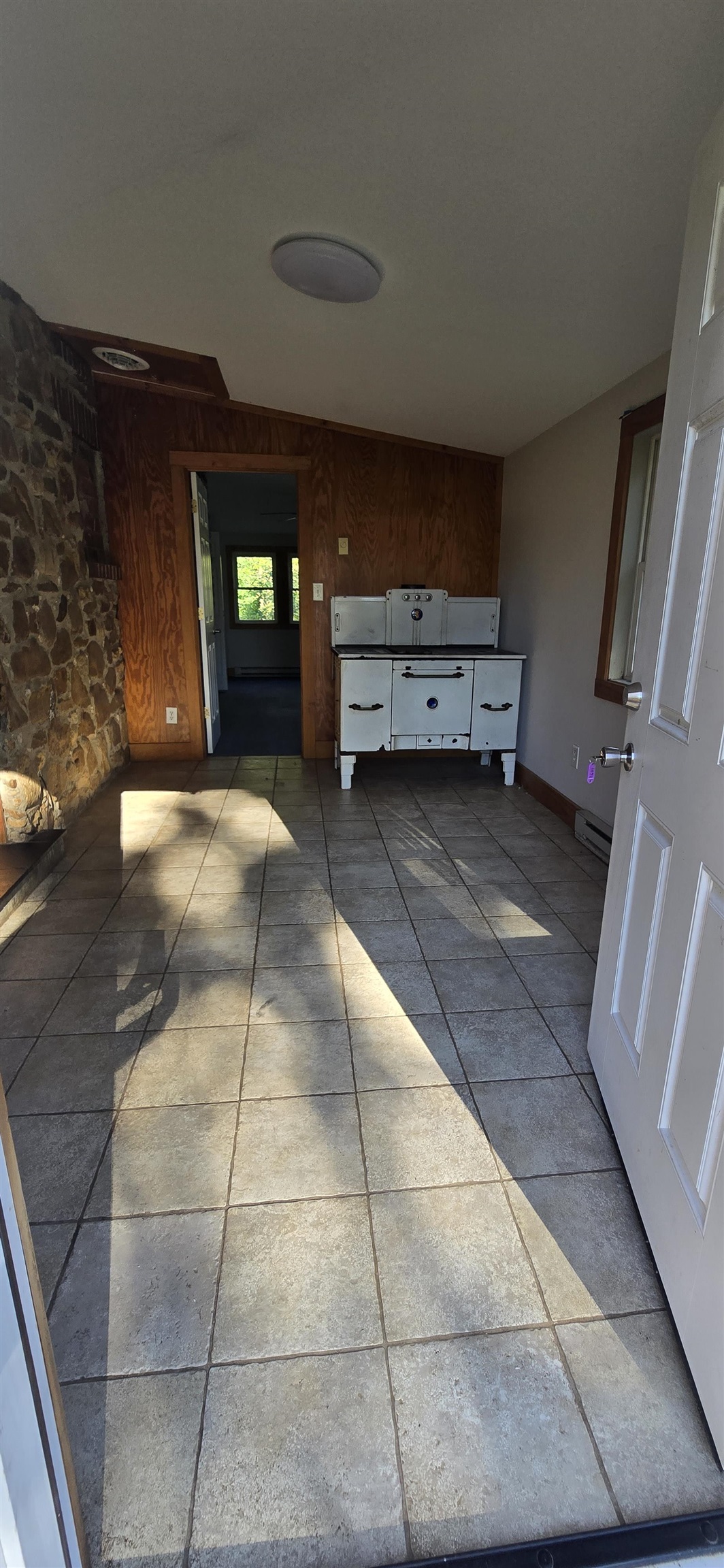 1694 MT TORREY RD, LYNDHURST, Virginia 22952, 2 Bedrooms Bedrooms, ,1 BathroomBathrooms,Residential,1694 MT TORREY RD,682694 MLS # 682694 1694 MT TORREY RD, LYNDHURST, Virginia 22952, 2 Bedrooms Bedrooms, ,1 BathroomBathrooms,Residential,1694 MT TORREY RD,682694 MLS # 682694