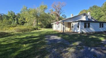 1694 MT TORREY RD, LYNDHURST, Virginia 22952, 2 Bedrooms Bedrooms, ,1 BathroomBathrooms,Residential,1694 MT TORREY RD,682694 MLS # 682694