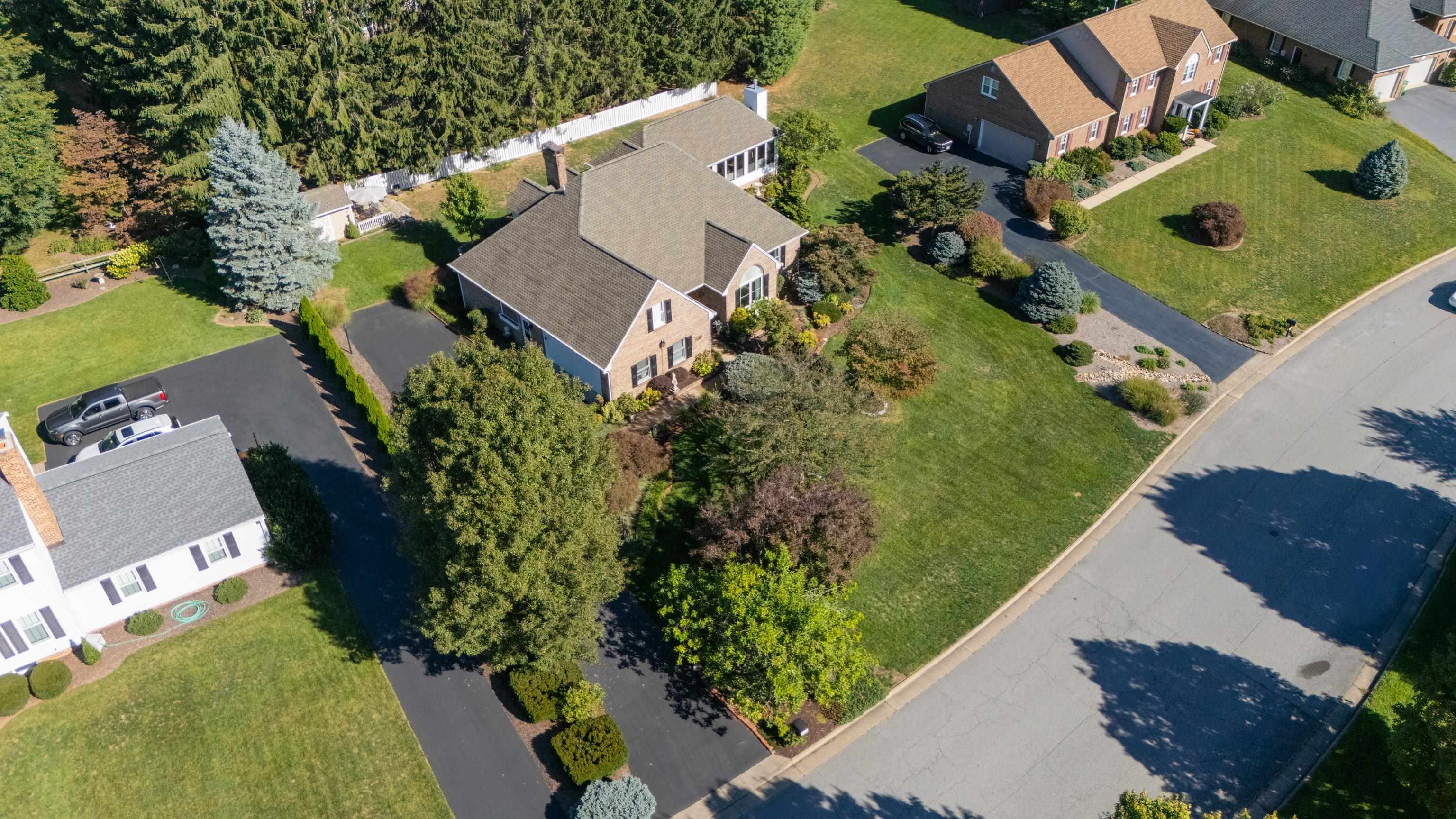 413 PELHAM DR, WAYNESBORO, Virginia 22980, 4 Bedrooms Bedrooms, ,3 BathroomsBathrooms,Residential,413 PELHAM DR,682697 MLS # 682697 413 PELHAM DR, WAYNESBORO, Virginia 22980, 4 Bedrooms Bedrooms, ,3 BathroomsBathrooms,Residential,413 PELHAM DR,682697 MLS # 682697