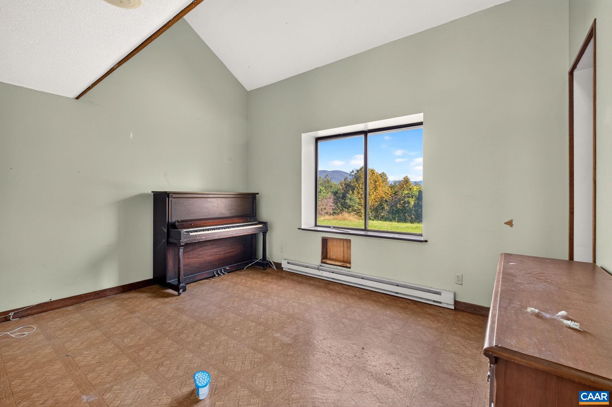 4235 SLAM GATE RD, CROZET, Virginia 22932, 4 Bedrooms Bedrooms, ,2 BathroomsBathrooms,Residential,4235 SLAM GATE RD,682700 MLS # 682700 4235 SLAM GATE RD, CROZET, Virginia 22932, 4 Bedrooms Bedrooms, ,2 BathroomsBathrooms,Residential,4235 SLAM GATE RD,682700 MLS # 682700