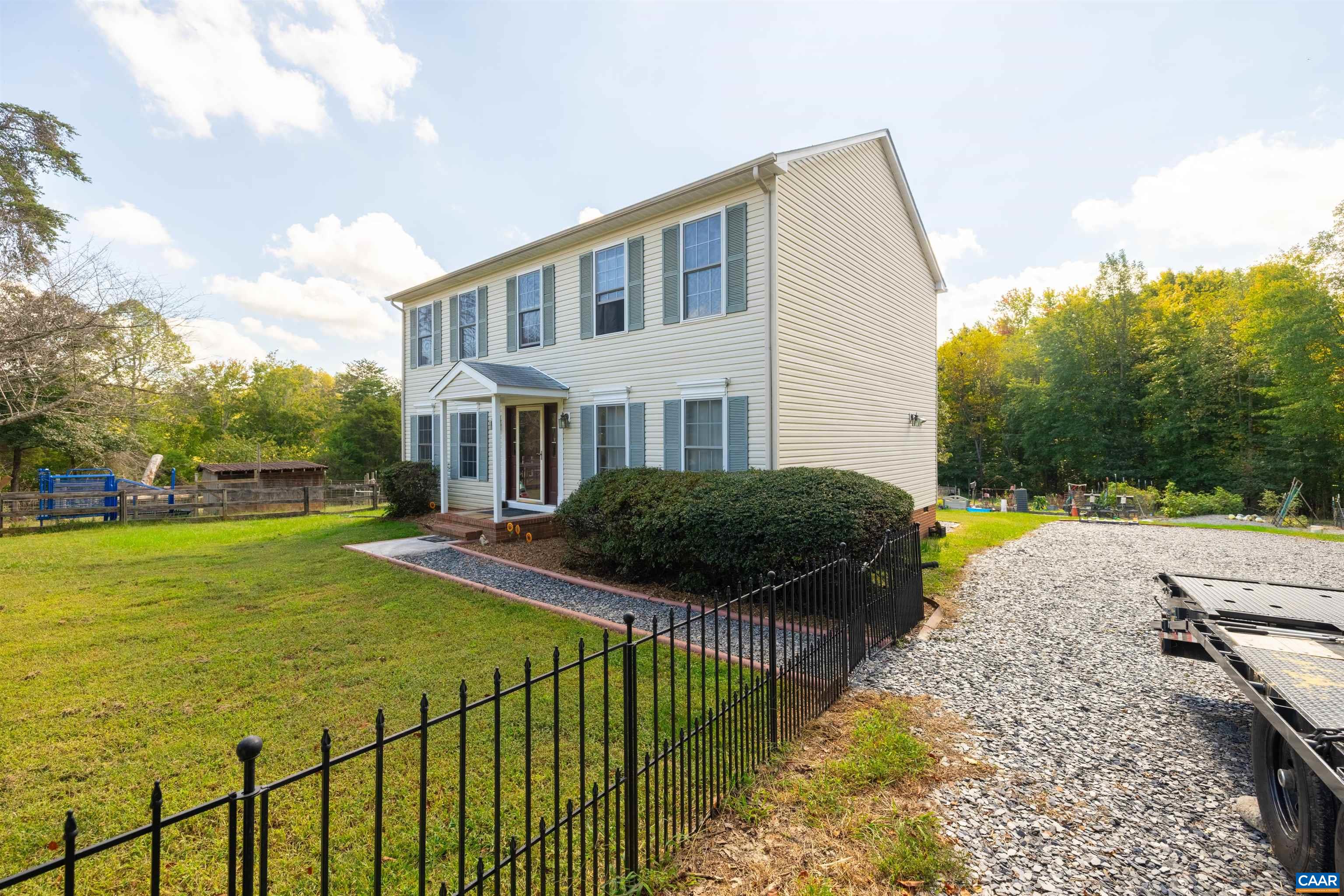 86 OLD SPRING HILL, SCOTTSVILLE, Virginia 24590, 4 Bedrooms Bedrooms, ,2 BathroomsBathrooms,Residential,86 OLD SPRING HILL,682701 MLS # 682701 86 OLD SPRING HILL, SCOTTSVILLE, Virginia 24590, 4 Bedrooms Bedrooms, ,2 BathroomsBathrooms,Residential,86 OLD SPRING HILL,682701 MLS # 682701