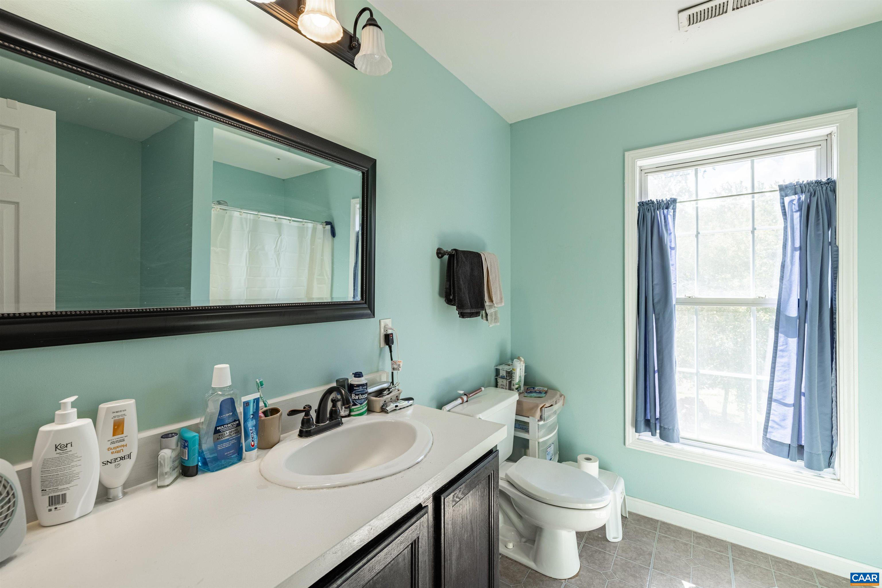 86 OLD SPRING HILL, SCOTTSVILLE, Virginia 24590, 4 Bedrooms Bedrooms, ,2 BathroomsBathrooms,Residential,86 OLD SPRING HILL,682701 MLS # 682701 86 OLD SPRING HILL, SCOTTSVILLE, Virginia 24590, 4 Bedrooms Bedrooms, ,2 BathroomsBathrooms,Residential,86 OLD SPRING HILL,682701 MLS # 682701