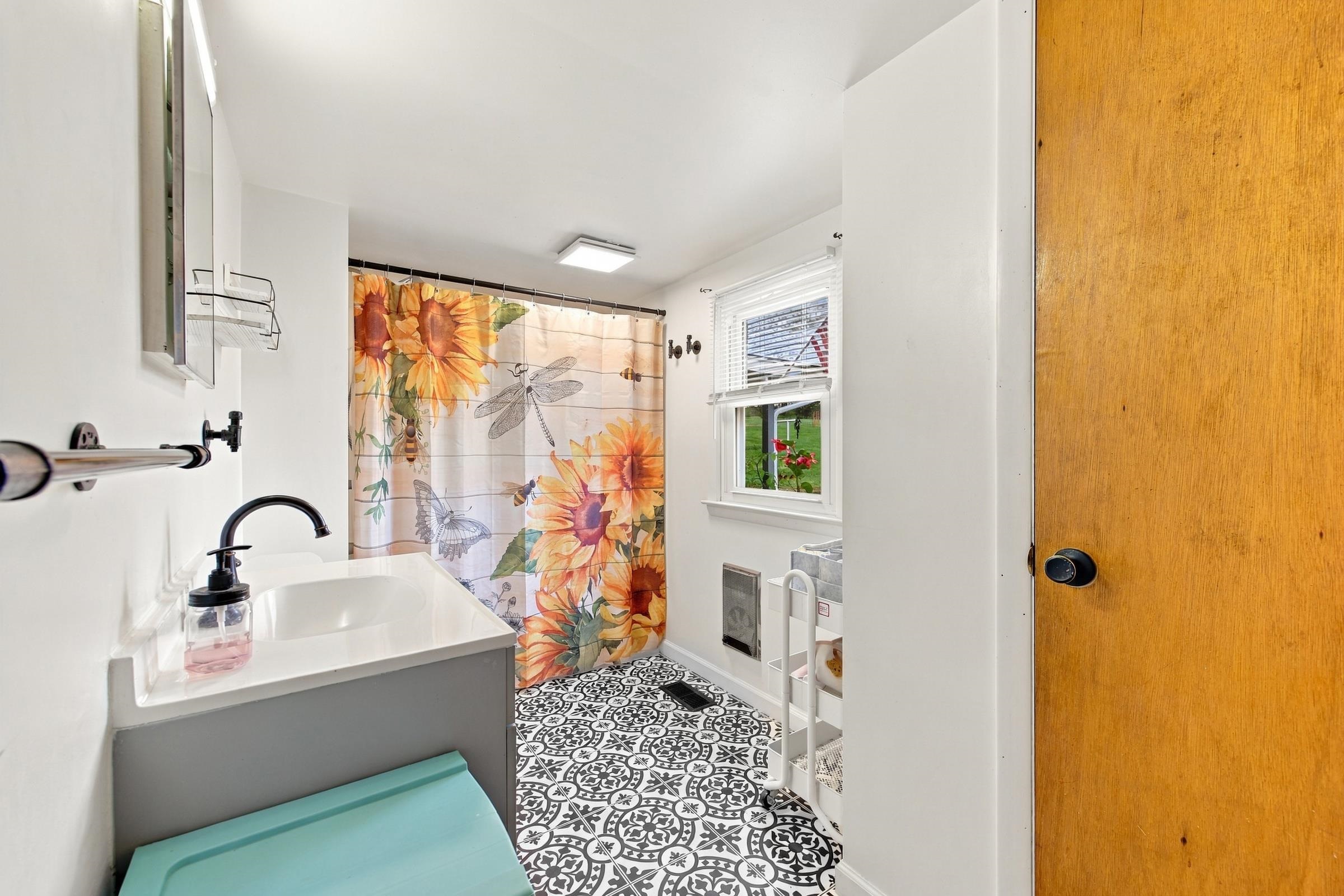 67 LODGE HALL RD, MOUNT JACKSON, Virginia 22842, 3 Bedrooms Bedrooms, ,2 BathroomsBathrooms,Residential,67 LODGE HALL RD,682703 MLS # 682703 67 LODGE HALL RD, MOUNT JACKSON, Virginia 22842, 3 Bedrooms Bedrooms, ,2 BathroomsBathrooms,Residential,67 LODGE HALL RD,682703 MLS # 682703