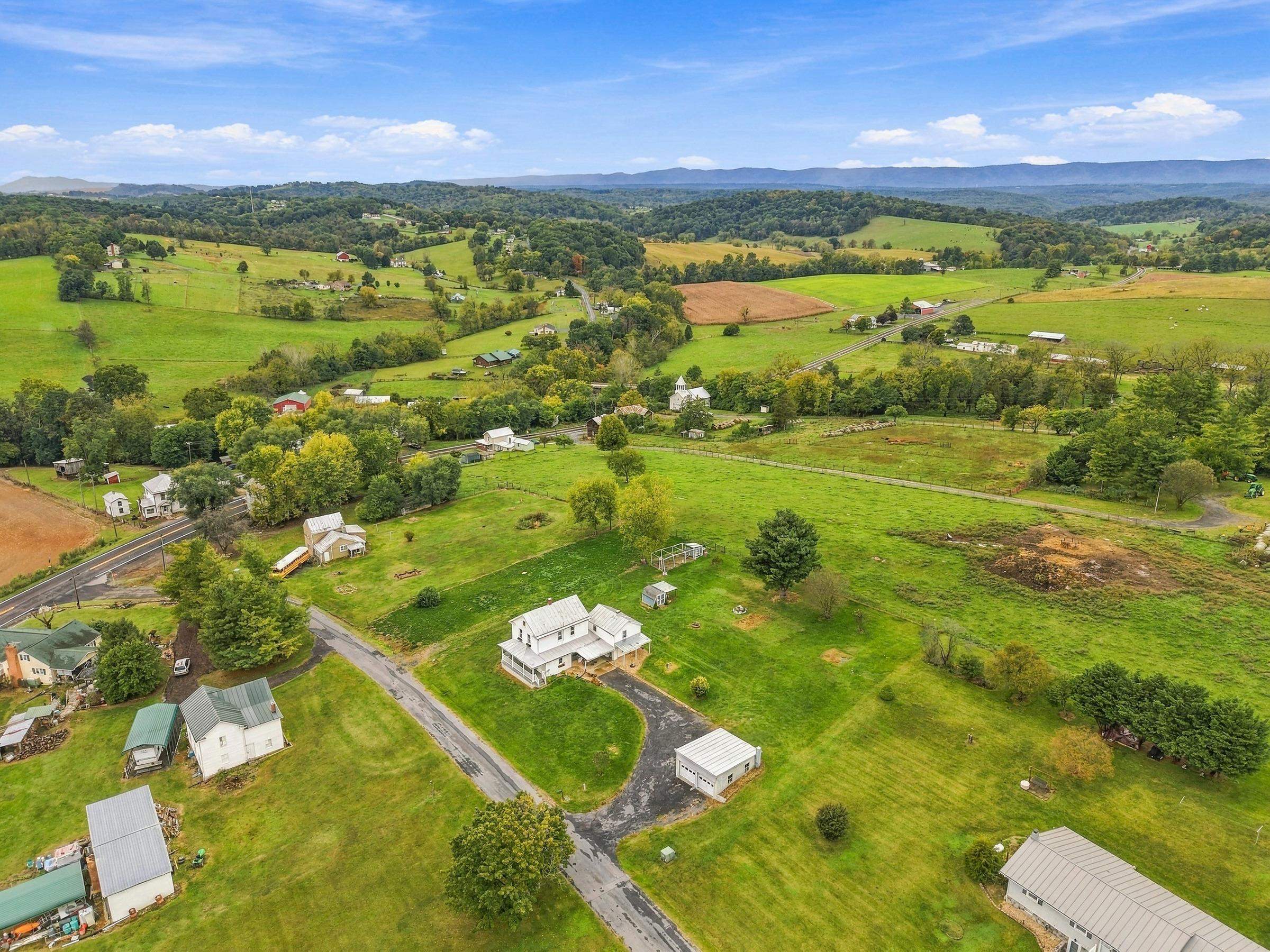 67 LODGE HALL RD, MOUNT JACKSON, Virginia 22842, 3 Bedrooms Bedrooms, ,2 BathroomsBathrooms,Residential,67 LODGE HALL RD,682703 MLS # 682703 67 LODGE HALL RD, MOUNT JACKSON, Virginia 22842, 3 Bedrooms Bedrooms, ,2 BathroomsBathrooms,Residential,67 LODGE HALL RD,682703 MLS # 682703