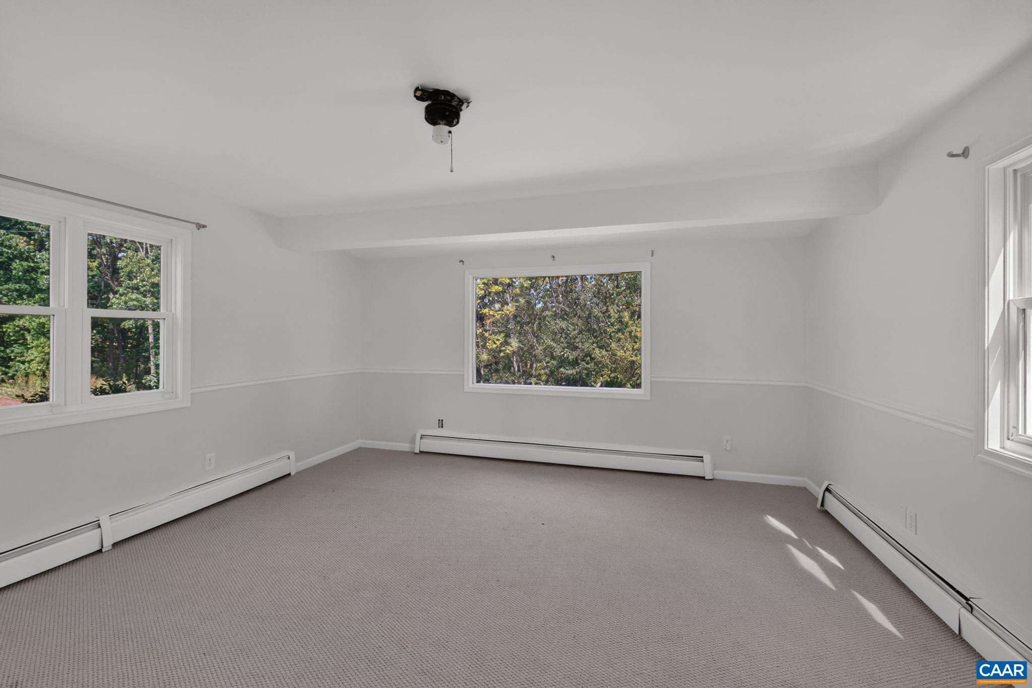 Main level en suite bedroom has full bath and laundry. Main level en suite bedroom has full bath and laundry.