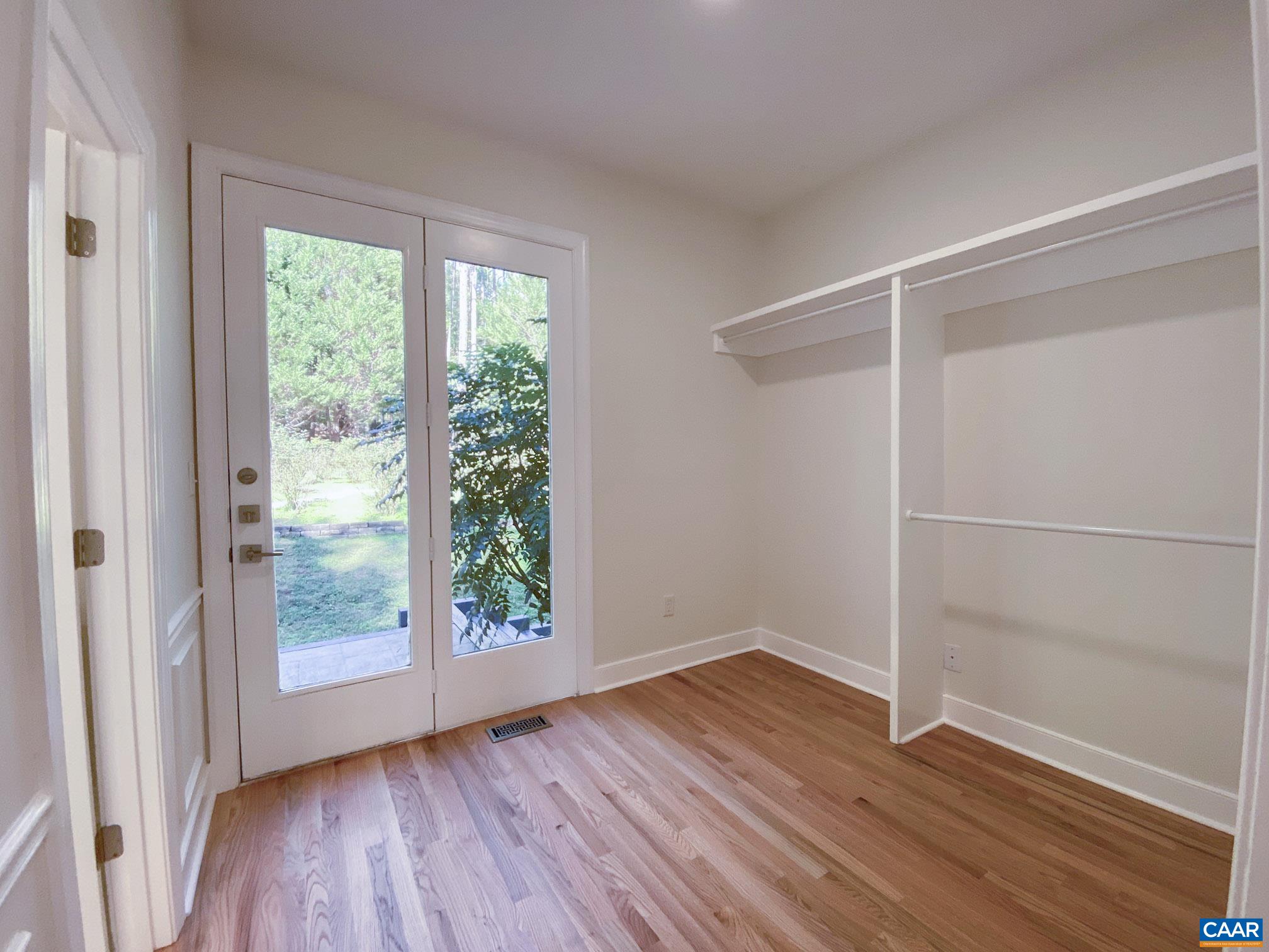 Primary dressing room