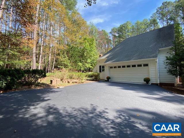 2380 SPRING BROOK DR, CHARLOTTESVILLE, Virginia 22901, 4 Bedrooms Bedrooms, ,3 BathroomsBathrooms,Residential,2380 SPRING BROOK DR,682669 MLS # 682669
