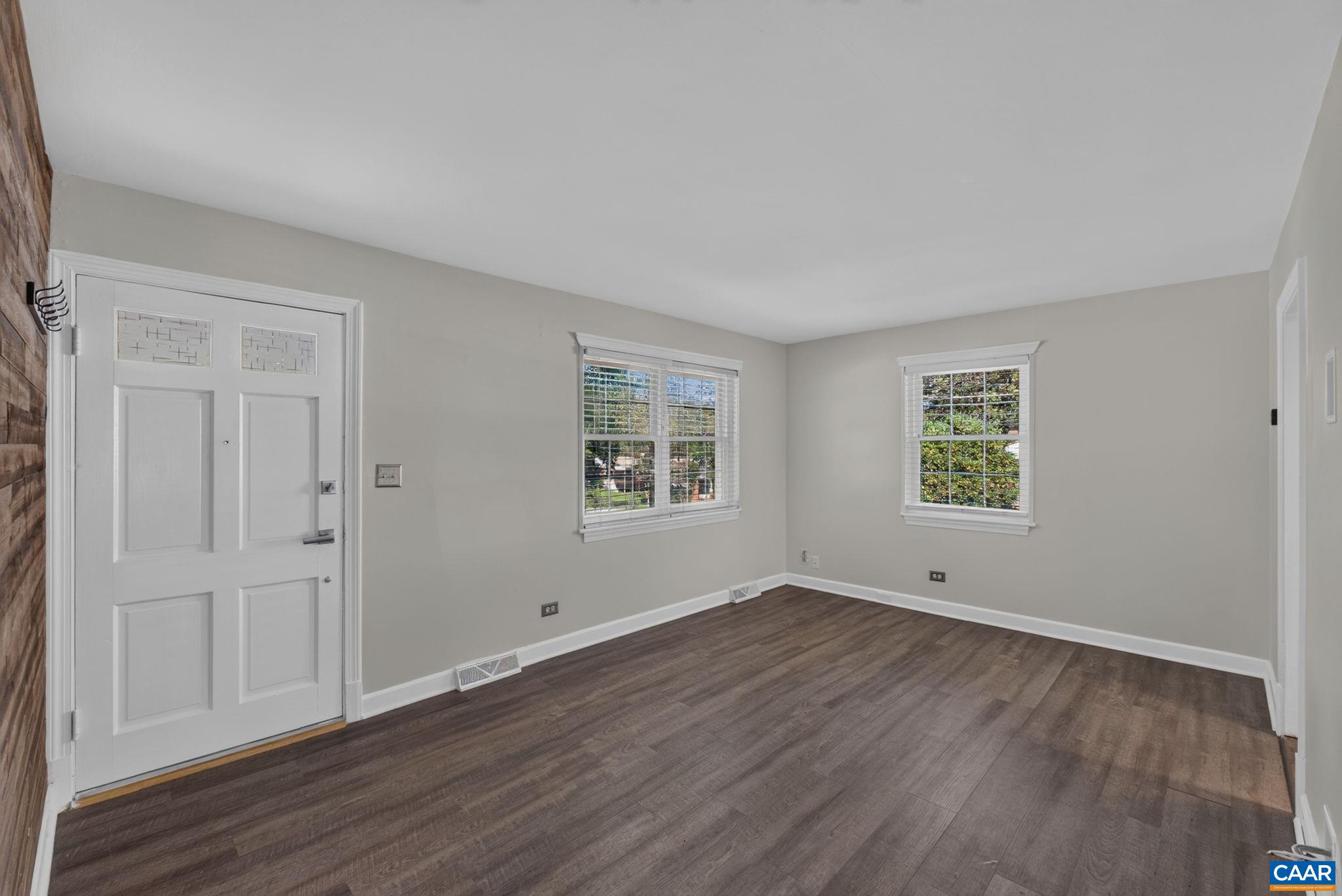 1008 SHERIDAN AVE, CHARLOTTESVILLE, Virginia 22901, 2 Bedrooms Bedrooms, ,1 BathroomBathrooms,Residential,1008 SHERIDAN AVE,682707 MLS # 682707 1008 SHERIDAN AVE, CHARLOTTESVILLE, Virginia 22901, 2 Bedrooms Bedrooms, ,1 BathroomBathrooms,Residential,1008 SHERIDAN AVE,682707 MLS # 682707
