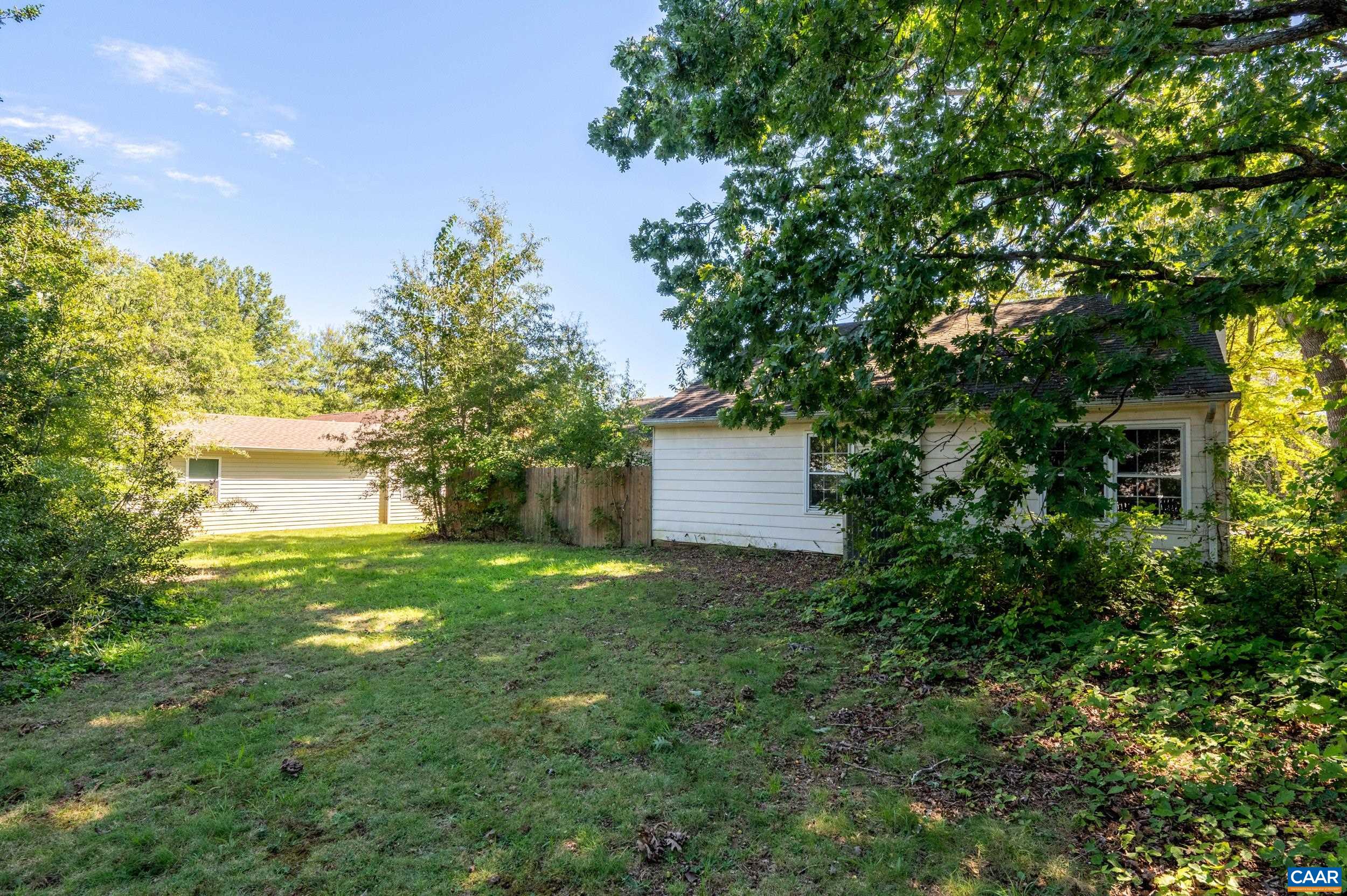 393 MINOR RIDGE RD, CHARLOTTESVILLE, Virginia 22901, 2 Bedrooms Bedrooms, ,1 BathroomBathrooms,Residential,393 MINOR RIDGE RD,682709 MLS # 682709 393 MINOR RIDGE RD, CHARLOTTESVILLE, Virginia 22901, 2 Bedrooms Bedrooms, ,1 BathroomBathrooms,Residential,393 MINOR RIDGE RD,682709 MLS # 682709