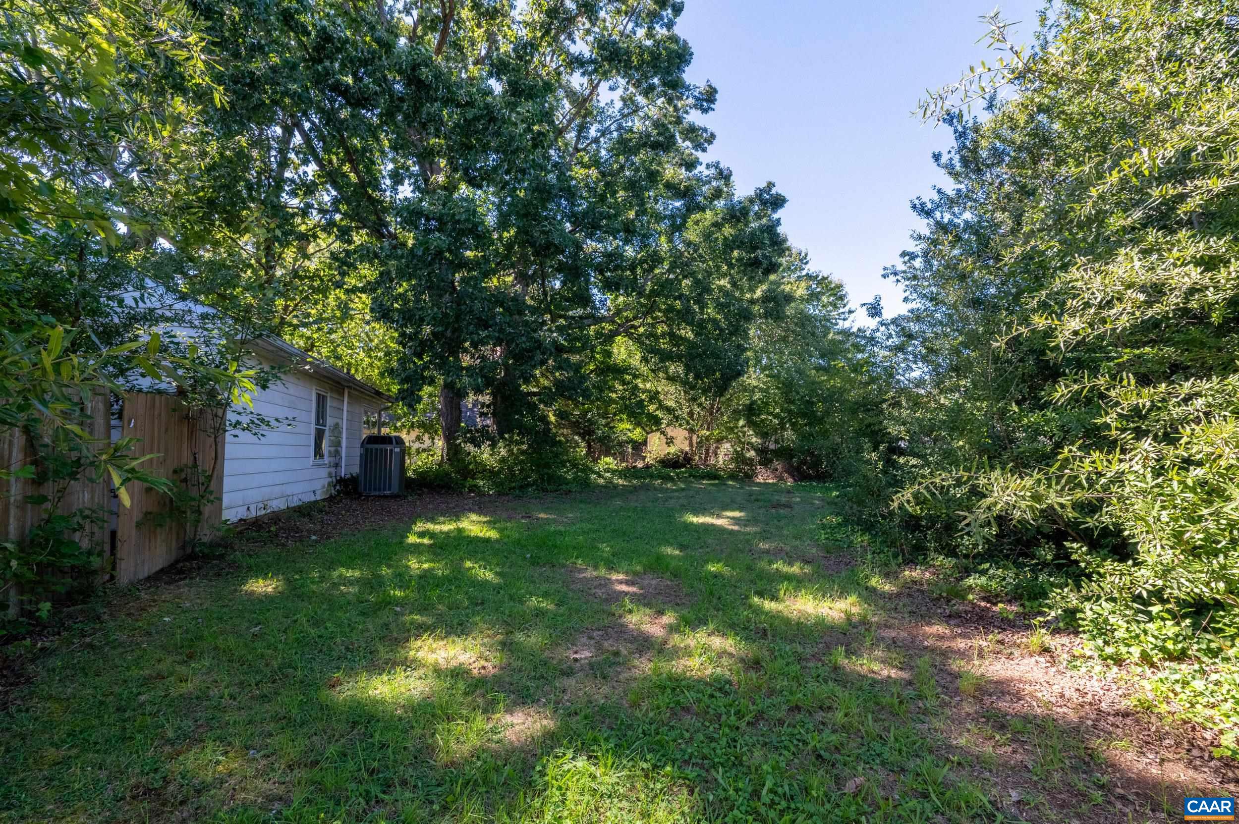 393 MINOR RIDGE RD, CHARLOTTESVILLE, Virginia 22901, 2 Bedrooms Bedrooms, ,1 BathroomBathrooms,Residential,393 MINOR RIDGE RD,682709 MLS # 682709 393 MINOR RIDGE RD, CHARLOTTESVILLE, Virginia 22901, 2 Bedrooms Bedrooms, ,1 BathroomBathrooms,Residential,393 MINOR RIDGE RD,682709 MLS # 682709