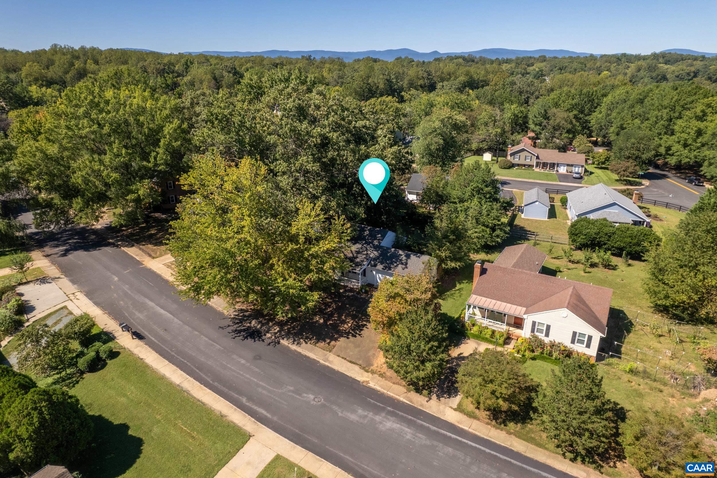 393 MINOR RIDGE RD, CHARLOTTESVILLE, Virginia 22901, 2 Bedrooms Bedrooms, ,1 BathroomBathrooms,Residential,393 MINOR RIDGE RD,682709 MLS # 682709 393 MINOR RIDGE RD, CHARLOTTESVILLE, Virginia 22901, 2 Bedrooms Bedrooms, ,1 BathroomBathrooms,Residential,393 MINOR RIDGE RD,682709 MLS # 682709