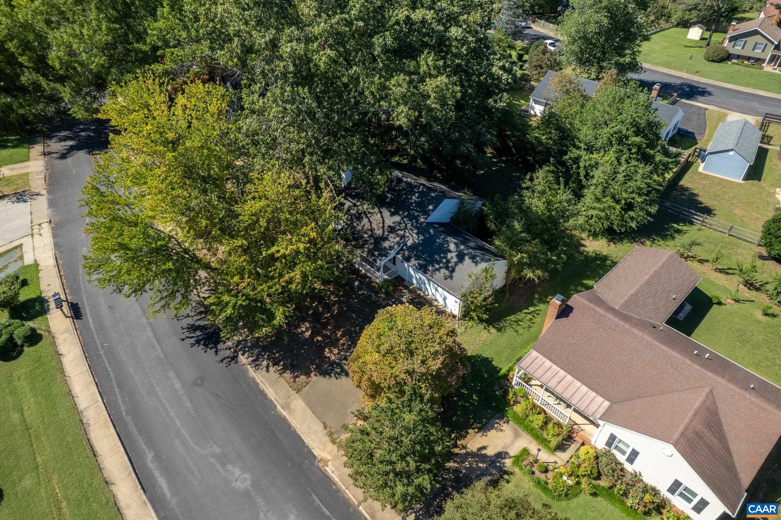 393 MINOR RIDGE RD, CHARLOTTESVILLE, Virginia 22901, 2 Bedrooms Bedrooms, ,1 BathroomBathrooms,Residential,393 MINOR RIDGE RD,682709 MLS # 682709 393 MINOR RIDGE RD, CHARLOTTESVILLE, Virginia 22901, 2 Bedrooms Bedrooms, ,1 BathroomBathrooms,Residential,393 MINOR RIDGE RD,682709 MLS # 682709