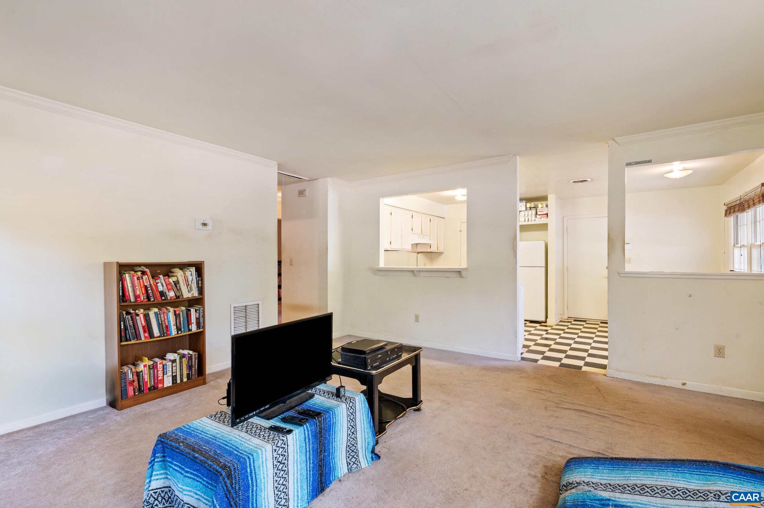 393 MINOR RIDGE RD, CHARLOTTESVILLE, Virginia 22901, 2 Bedrooms Bedrooms, ,1 BathroomBathrooms,Residential,393 MINOR RIDGE RD,682709 MLS # 682709 393 MINOR RIDGE RD, CHARLOTTESVILLE, Virginia 22901, 2 Bedrooms Bedrooms, ,1 BathroomBathrooms,Residential,393 MINOR RIDGE RD,682709 MLS # 682709