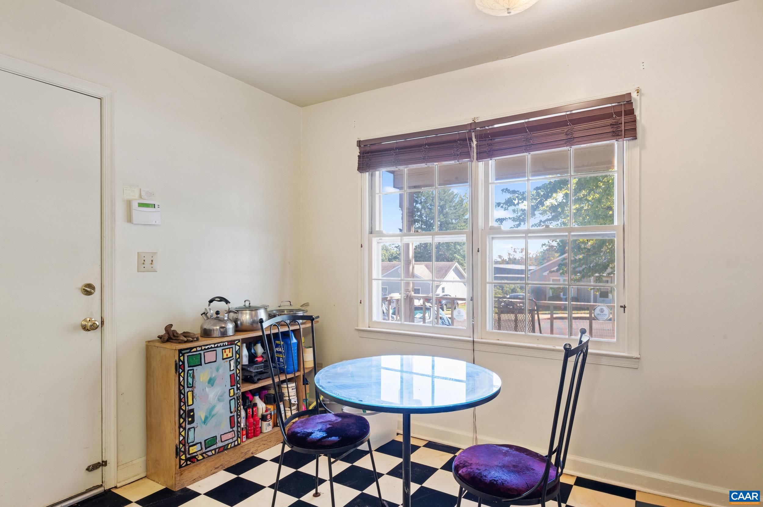 393 MINOR RIDGE RD, CHARLOTTESVILLE, Virginia 22901, 2 Bedrooms Bedrooms, ,1 BathroomBathrooms,Residential,393 MINOR RIDGE RD,682709 MLS # 682709 393 MINOR RIDGE RD, CHARLOTTESVILLE, Virginia 22901, 2 Bedrooms Bedrooms, ,1 BathroomBathrooms,Residential,393 MINOR RIDGE RD,682709 MLS # 682709