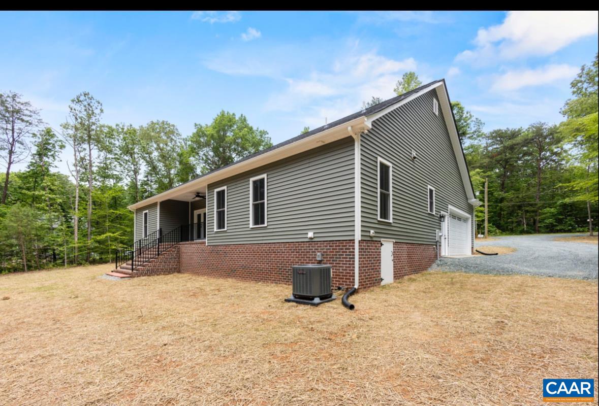 420 APPLE GROVE RD, MINERAL, Virginia 23117, 3 Bedrooms Bedrooms, ,2 BathroomsBathrooms,Residential,420 APPLE GROVE RD,682713 MLS # 682713 420 APPLE GROVE RD, MINERAL, Virginia 23117, 3 Bedrooms Bedrooms, ,2 BathroomsBathrooms,Residential,420 APPLE GROVE RD,682713 MLS # 682713