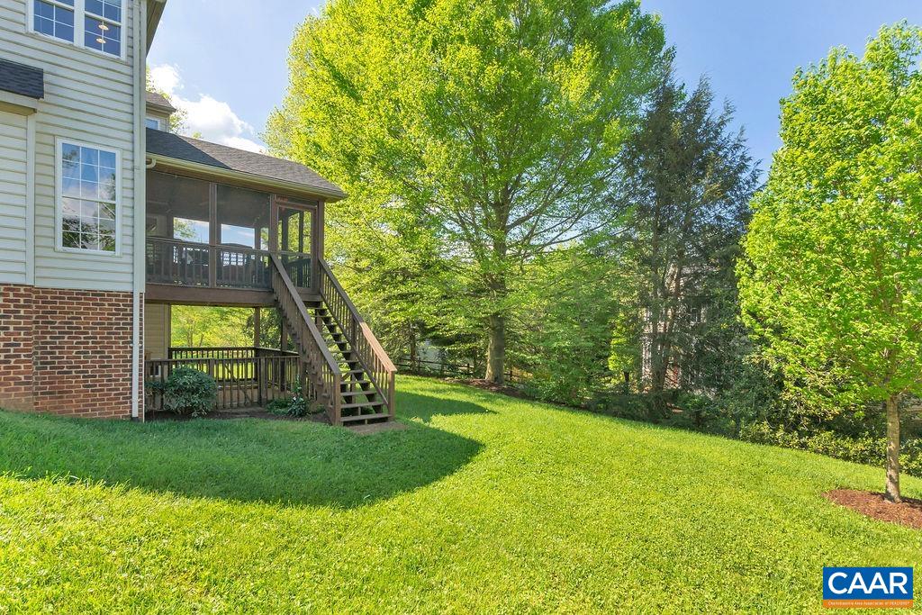 Screen porch.