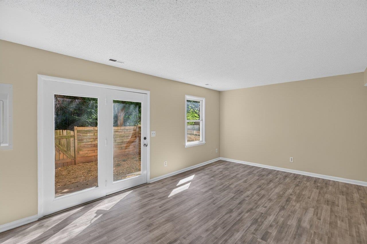 1425 COUNTRY CLUB CT, HARRISONBURG, Virginia 22802, 4 Bedrooms Bedrooms, ,2 BathroomsBathrooms,Residential,1425 COUNTRY CLUB CT,682718 MLS # 682718 1425 COUNTRY CLUB CT, HARRISONBURG, Virginia 22802, 4 Bedrooms Bedrooms, ,2 BathroomsBathrooms,Residential,1425 COUNTRY CLUB CT,682718 MLS # 682718