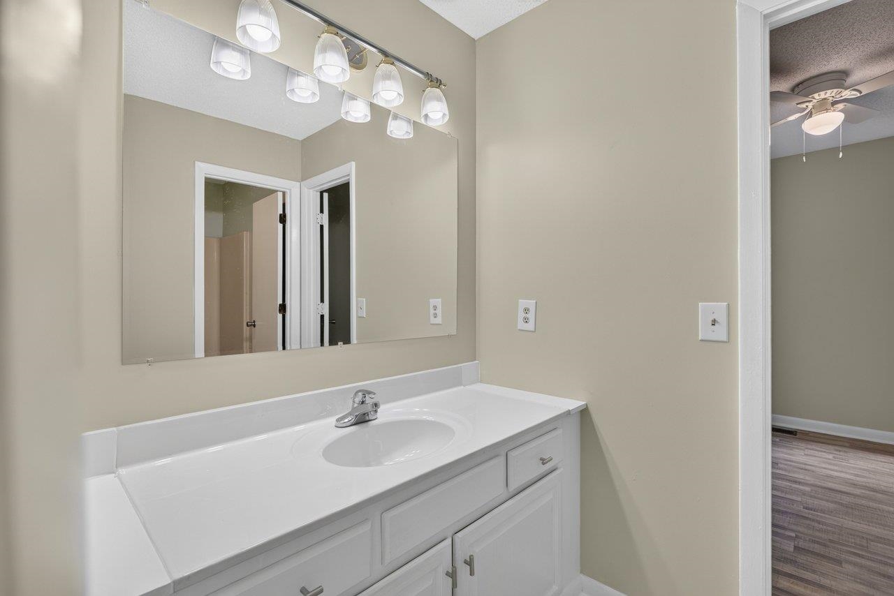 1425 COUNTRY CLUB CT, HARRISONBURG, Virginia 22802, 4 Bedrooms Bedrooms, ,2 BathroomsBathrooms,Residential,1425 COUNTRY CLUB CT,682718 MLS # 682718 1425 COUNTRY CLUB CT, HARRISONBURG, Virginia 22802, 4 Bedrooms Bedrooms, ,2 BathroomsBathrooms,Residential,1425 COUNTRY CLUB CT,682718 MLS # 682718