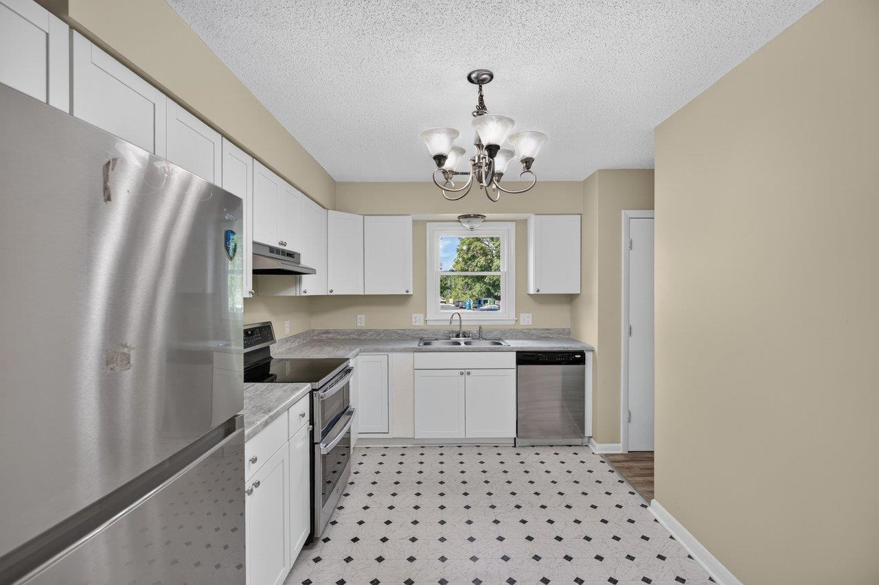 1425 COUNTRY CLUB CT, HARRISONBURG, Virginia 22802, 4 Bedrooms Bedrooms, ,2 BathroomsBathrooms,Residential,1425 COUNTRY CLUB CT,682718 MLS # 682718 1425 COUNTRY CLUB CT, HARRISONBURG, Virginia 22802, 4 Bedrooms Bedrooms, ,2 BathroomsBathrooms,Residential,1425 COUNTRY CLUB CT,682718 MLS # 682718