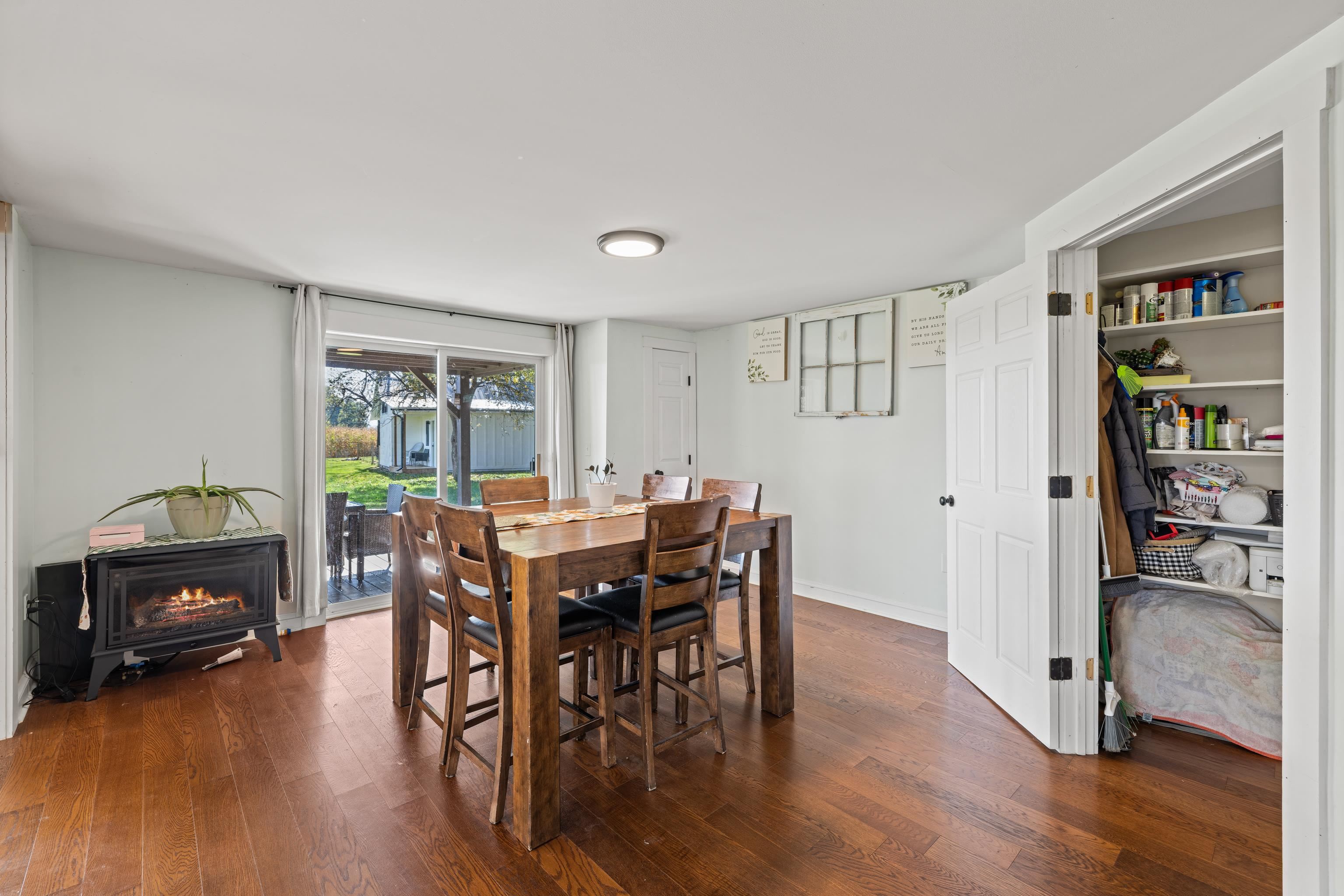 43 VIRGINIA MILLS RD, WEYERS CAVE, Virginia 24486, 3 Bedrooms Bedrooms, ,2 BathroomsBathrooms,Residential,43 VIRGINIA MILLS RD,682722 MLS # 682722 43 VIRGINIA MILLS RD, WEYERS CAVE, Virginia 24486, 3 Bedrooms Bedrooms, ,2 BathroomsBathrooms,Residential,43 VIRGINIA MILLS RD,682722 MLS # 682722