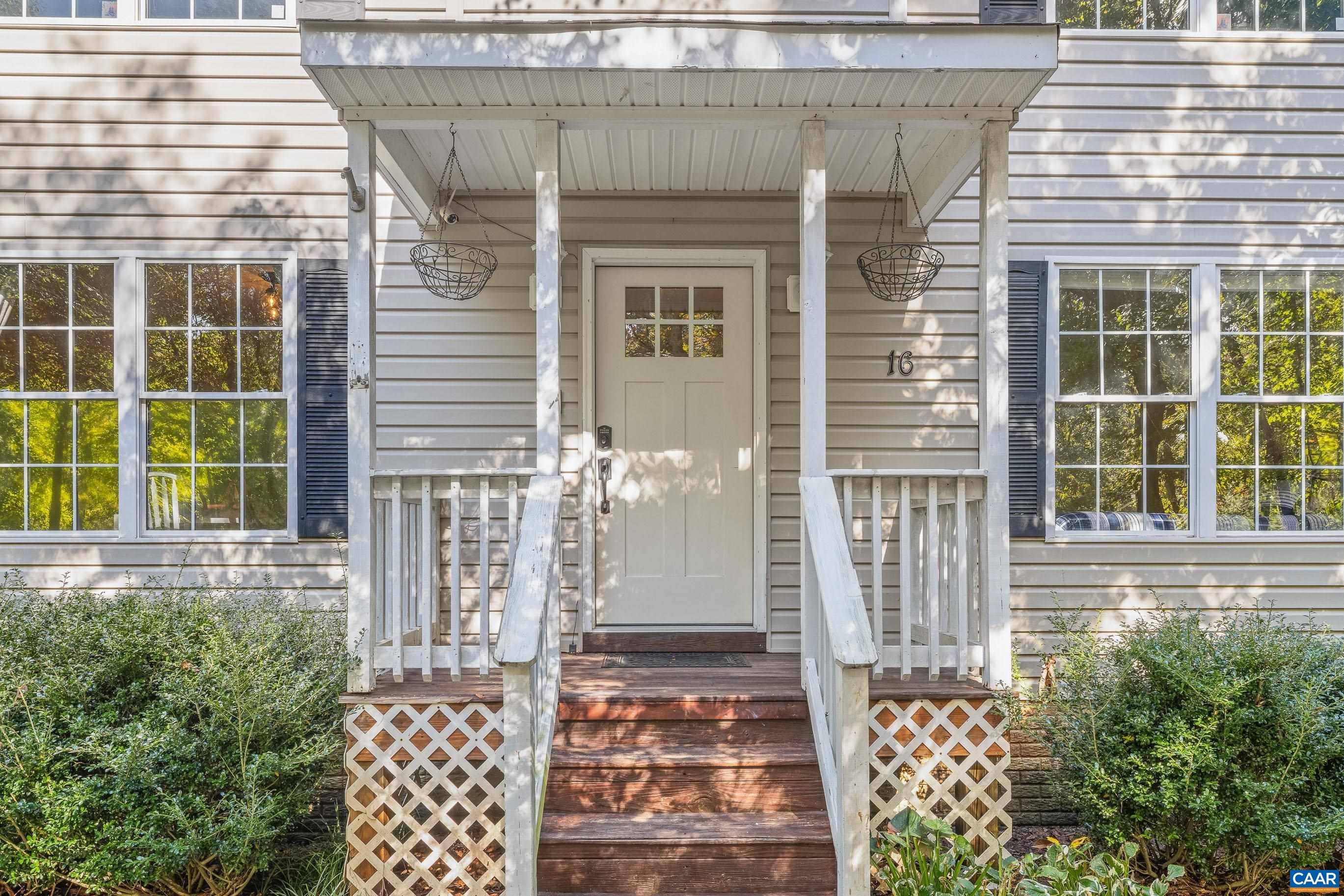 16 SANDY BEACH CT, PALMYRA, Virginia 22963, 3 Bedrooms Bedrooms, ,2 BathroomsBathrooms,Residential,16 SANDY BEACH CT,682733 MLS # 682733