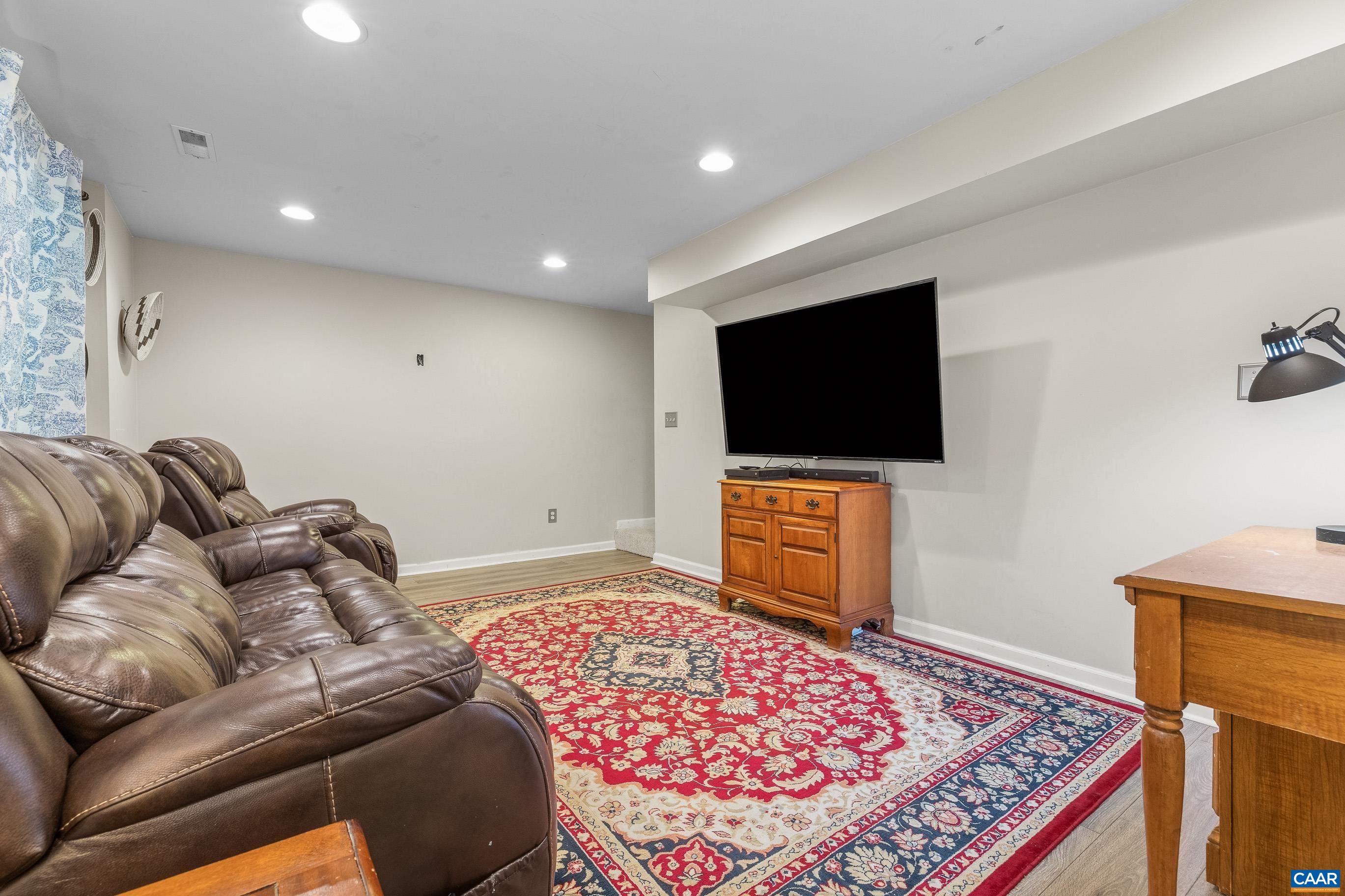 16 SANDY BEACH CT, PALMYRA, Virginia 22963, 3 Bedrooms Bedrooms, ,2 BathroomsBathrooms,Residential,16 SANDY BEACH CT,682733 MLS # 682733