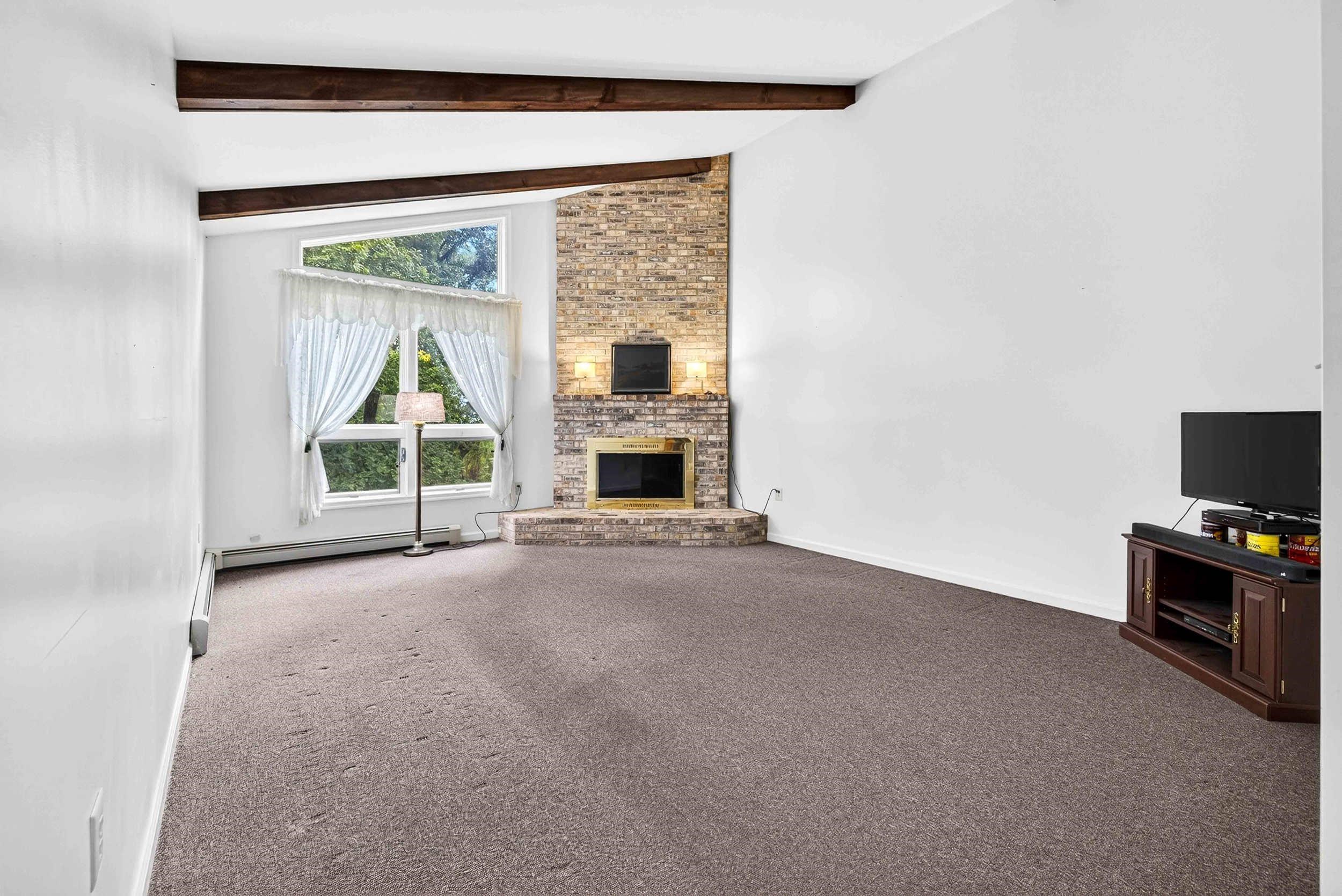 107 FAIRVIEW CIR, WOODSTOCK, Virginia 22664, 3 Bedrooms Bedrooms, ,3 BathroomsBathrooms,Residential,107 FAIRVIEW CIR,682735 MLS # 682735 107 FAIRVIEW CIR, WOODSTOCK, Virginia 22664, 3 Bedrooms Bedrooms, ,3 BathroomsBathrooms,Residential,107 FAIRVIEW CIR,682735 MLS # 682735