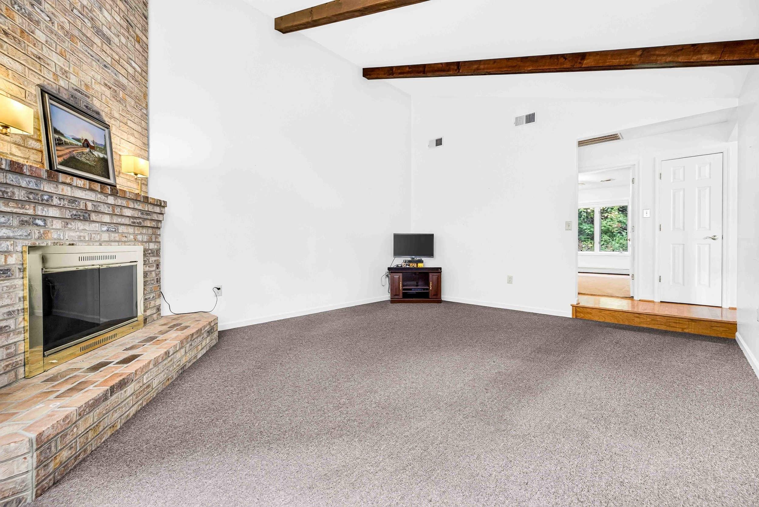 107 FAIRVIEW CIR, WOODSTOCK, Virginia 22664, 3 Bedrooms Bedrooms, ,3 BathroomsBathrooms,Residential,107 FAIRVIEW CIR,682735 MLS # 682735 107 FAIRVIEW CIR, WOODSTOCK, Virginia 22664, 3 Bedrooms Bedrooms, ,3 BathroomsBathrooms,Residential,107 FAIRVIEW CIR,682735 MLS # 682735