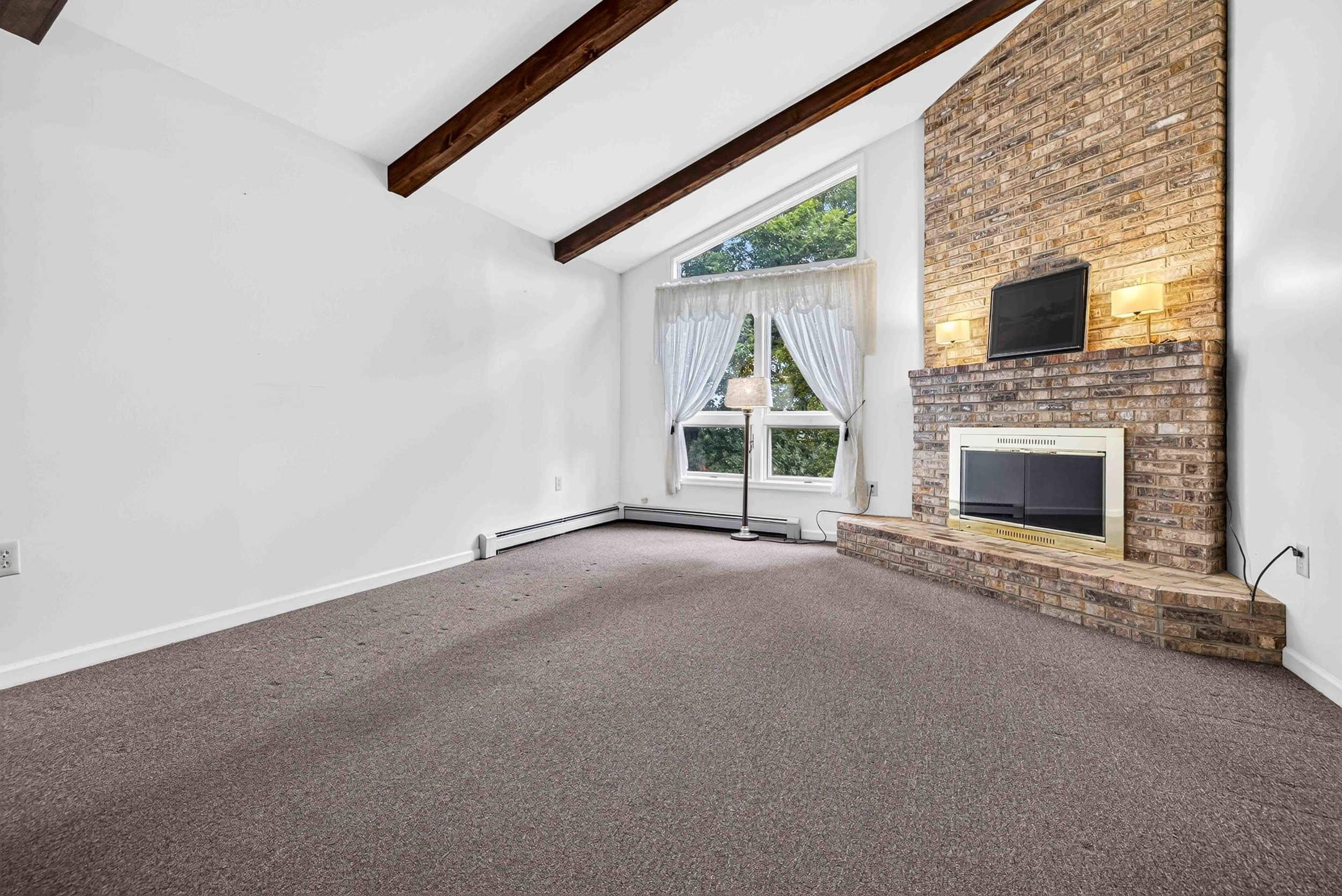 107 FAIRVIEW CIR, WOODSTOCK, Virginia 22664, 3 Bedrooms Bedrooms, ,3 BathroomsBathrooms,Residential,107 FAIRVIEW CIR,682735 MLS # 682735 107 FAIRVIEW CIR, WOODSTOCK, Virginia 22664, 3 Bedrooms Bedrooms, ,3 BathroomsBathrooms,Residential,107 FAIRVIEW CIR,682735 MLS # 682735