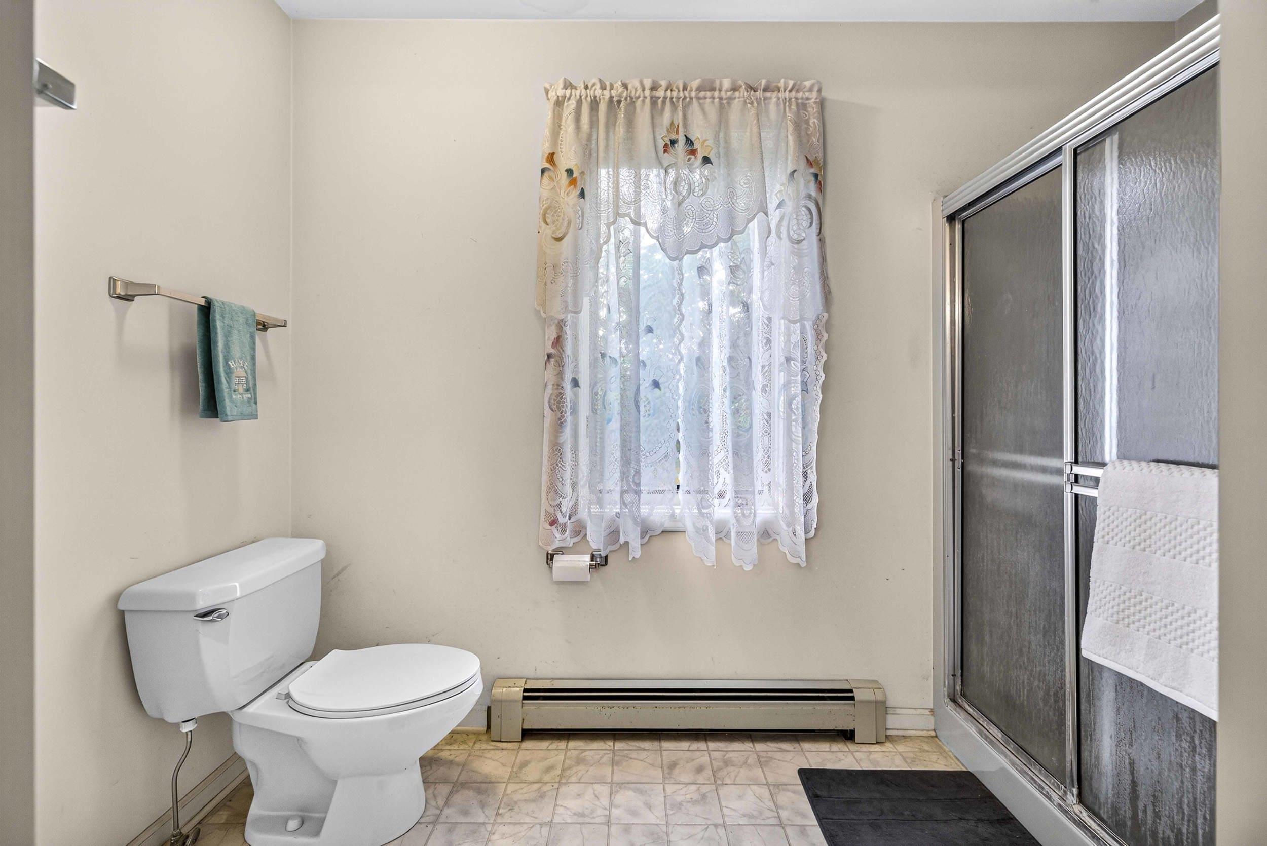 107 FAIRVIEW CIR, WOODSTOCK, Virginia 22664, 3 Bedrooms Bedrooms, ,3 BathroomsBathrooms,Residential,107 FAIRVIEW CIR,682735 MLS # 682735 107 FAIRVIEW CIR, WOODSTOCK, Virginia 22664, 3 Bedrooms Bedrooms, ,3 BathroomsBathrooms,Residential,107 FAIRVIEW CIR,682735 MLS # 682735