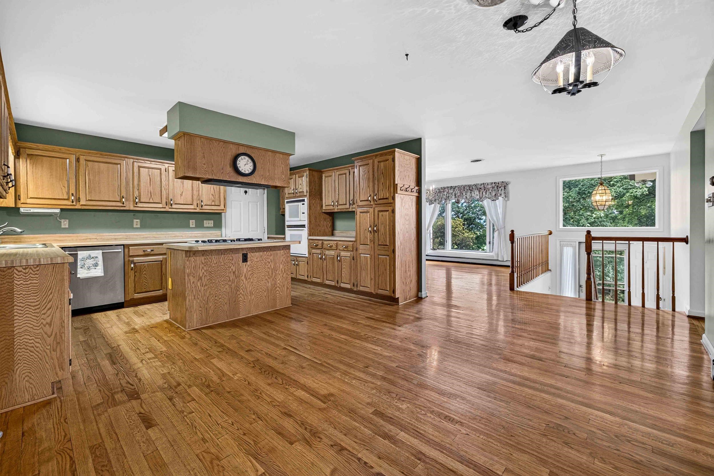 107 FAIRVIEW CIR, WOODSTOCK, Virginia 22664, 3 Bedrooms Bedrooms, ,3 BathroomsBathrooms,Residential,107 FAIRVIEW CIR,682735 MLS # 682735 107 FAIRVIEW CIR, WOODSTOCK, Virginia 22664, 3 Bedrooms Bedrooms, ,3 BathroomsBathrooms,Residential,107 FAIRVIEW CIR,682735 MLS # 682735