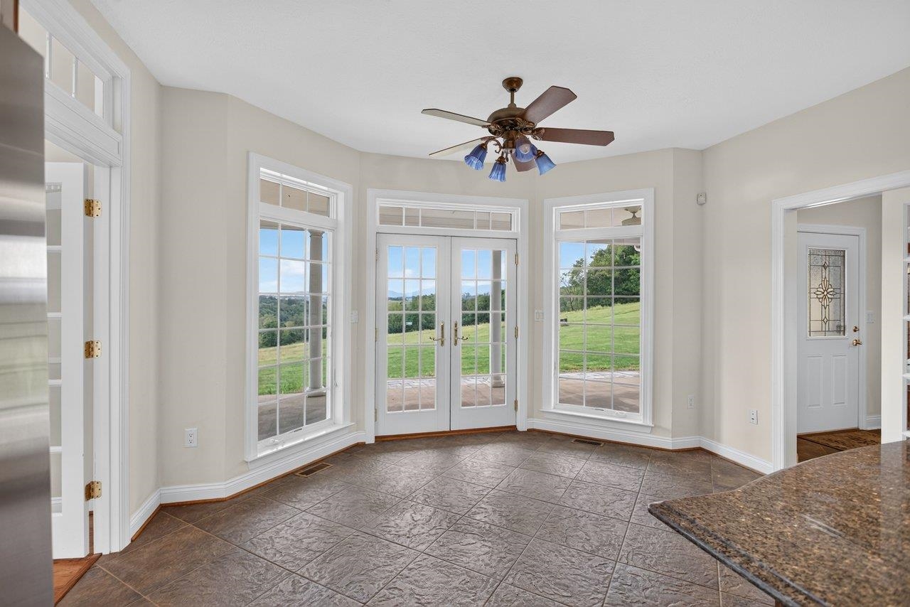 160 BIG VALLEY LN, MOUNT SOLON, Virginia 22843, 5 Bedrooms Bedrooms, ,4 BathroomsBathrooms,Residential,160 BIG VALLEY LN,682738 MLS # 682738 160 BIG VALLEY LN, MOUNT SOLON, Virginia 22843, 5 Bedrooms Bedrooms, ,4 BathroomsBathrooms,Residential,160 BIG VALLEY LN,682738 MLS # 682738