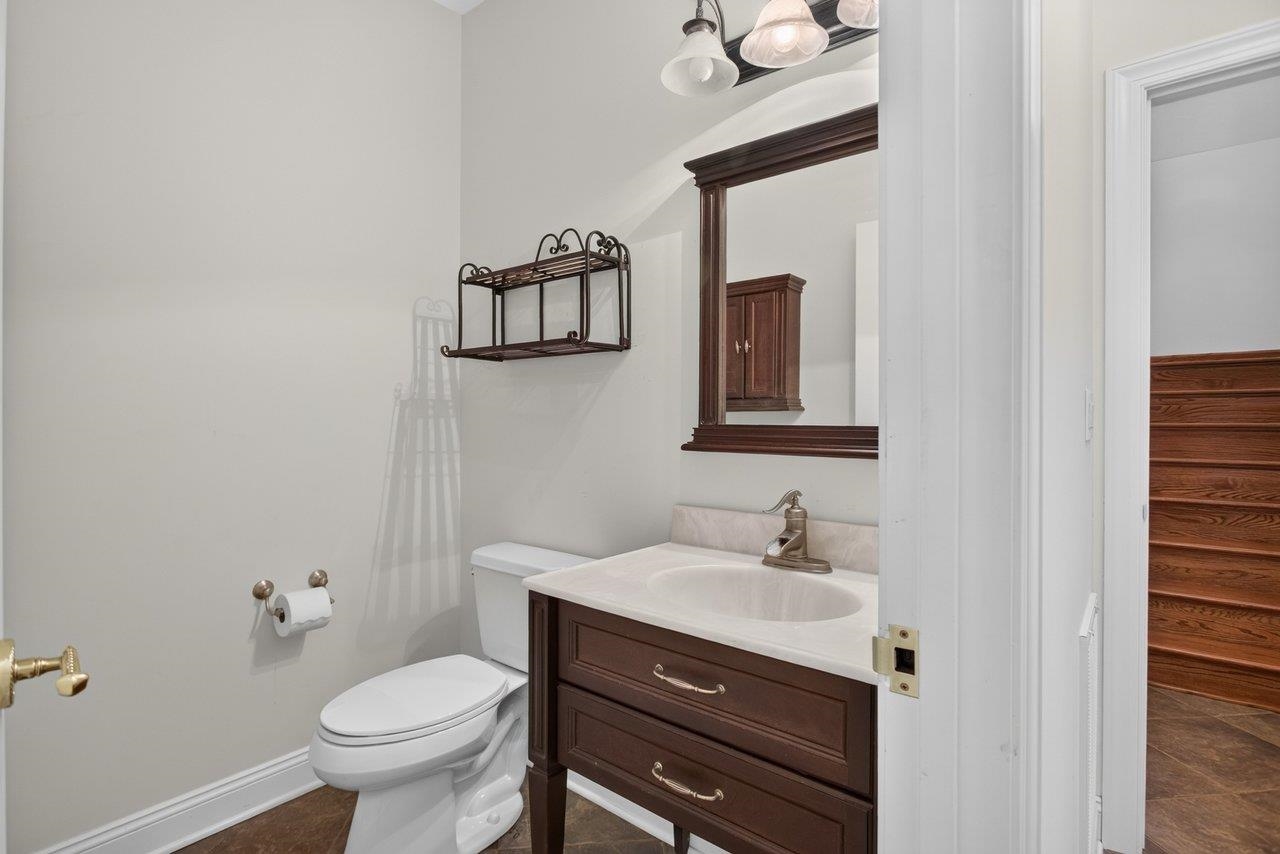 160 BIG VALLEY LN, MOUNT SOLON, Virginia 22843, 5 Bedrooms Bedrooms, ,4 BathroomsBathrooms,Residential,160 BIG VALLEY LN,682738 MLS # 682738 160 BIG VALLEY LN, MOUNT SOLON, Virginia 22843, 5 Bedrooms Bedrooms, ,4 BathroomsBathrooms,Residential,160 BIG VALLEY LN,682738 MLS # 682738