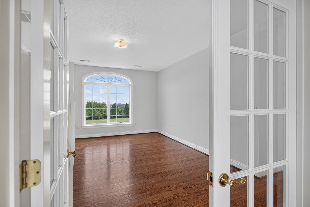 160 BIG VALLEY LN, MOUNT SOLON, Virginia 22843, 5 Bedrooms Bedrooms, ,4 BathroomsBathrooms,Residential,160 BIG VALLEY LN,682738 MLS # 682738 160 BIG VALLEY LN, MOUNT SOLON, Virginia 22843, 5 Bedrooms Bedrooms, ,4 BathroomsBathrooms,Residential,160 BIG VALLEY LN,682738 MLS # 682738