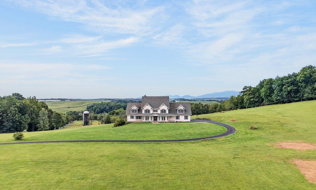 160 BIG VALLEY LN, MOUNT SOLON, Virginia 22843, 5 Bedrooms Bedrooms, ,4 BathroomsBathrooms,Residential,160 BIG VALLEY LN,682738 MLS # 682738 160 BIG VALLEY LN, MOUNT SOLON, Virginia 22843, 5 Bedrooms Bedrooms, ,4 BathroomsBathrooms,Residential,160 BIG VALLEY LN,682738 MLS # 682738
