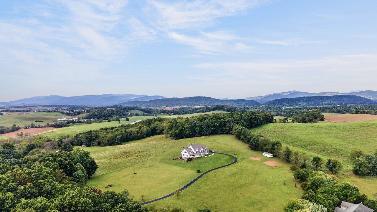 160 BIG VALLEY LN, MOUNT SOLON, Virginia 22843, 5 Bedrooms Bedrooms, ,4 BathroomsBathrooms,Residential,160 BIG VALLEY LN,682738 MLS # 682738 160 BIG VALLEY LN, MOUNT SOLON, Virginia 22843, 5 Bedrooms Bedrooms, ,4 BathroomsBathrooms,Residential,160 BIG VALLEY LN,682738 MLS # 682738