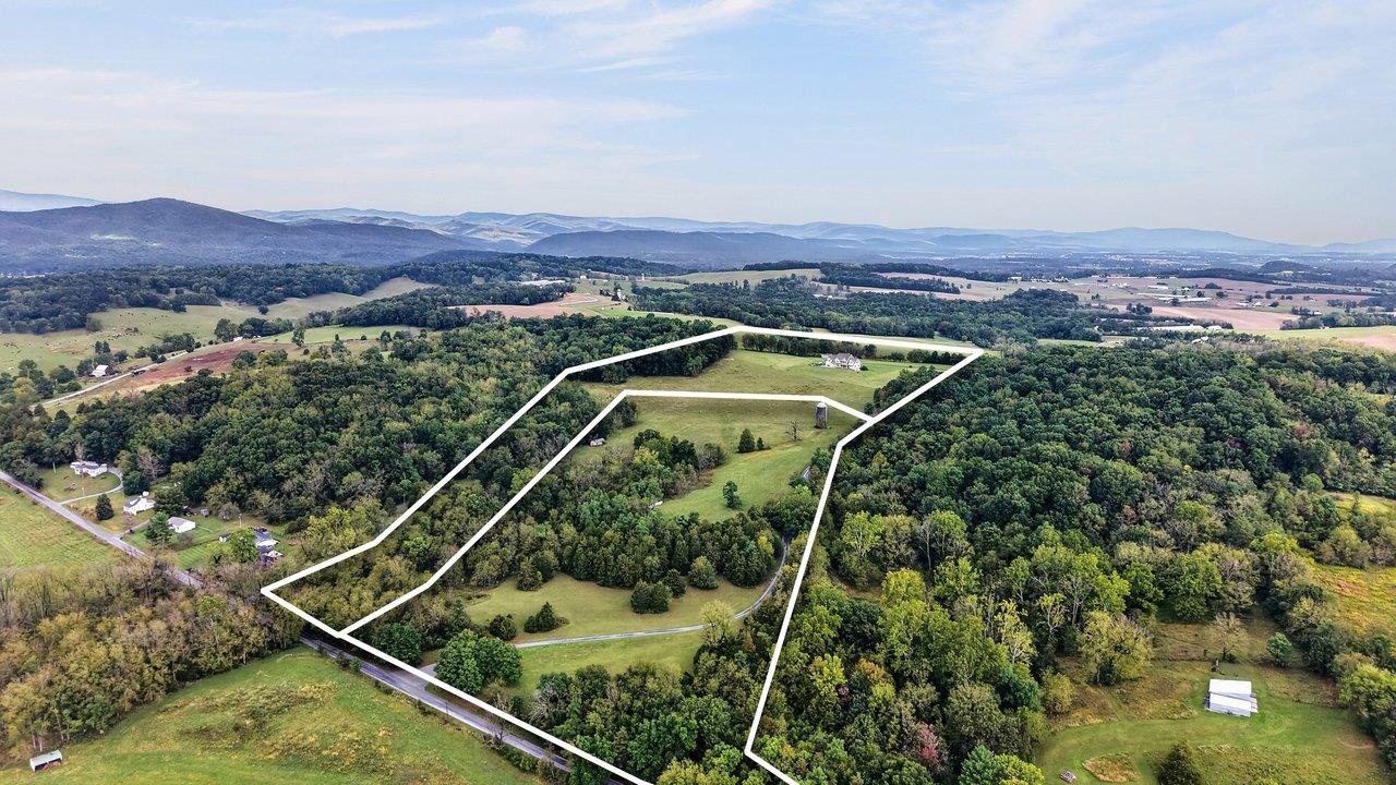 160 BIG VALLEY LN, MOUNT SOLON, Virginia 22843, 5 Bedrooms Bedrooms, ,4 BathroomsBathrooms,Residential,160 BIG VALLEY LN,682738 MLS # 682738 160 BIG VALLEY LN, MOUNT SOLON, Virginia 22843, 5 Bedrooms Bedrooms, ,4 BathroomsBathrooms,Residential,160 BIG VALLEY LN,682738 MLS # 682738