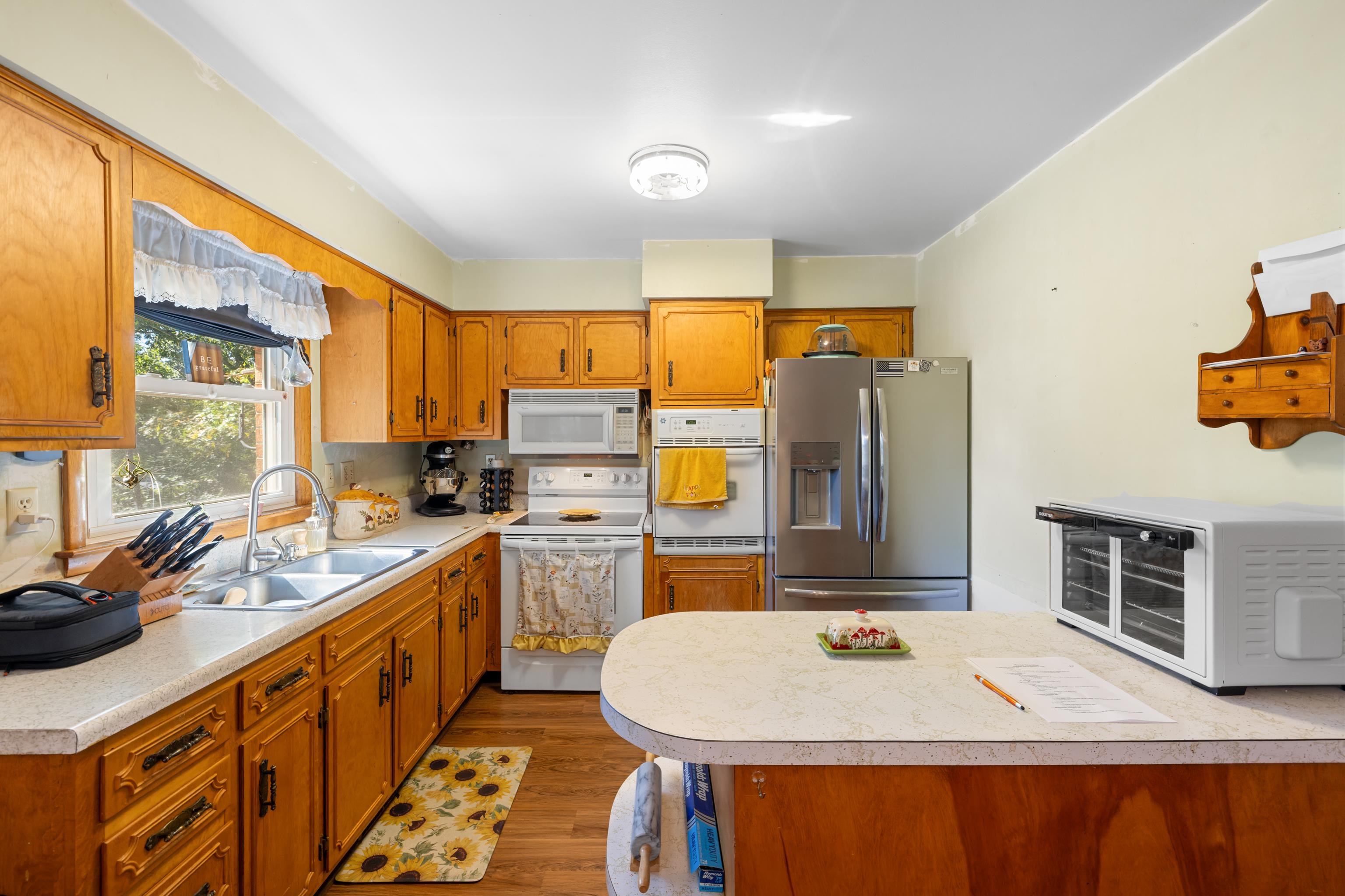 93 HUDSON AVE, STAUNTON, Virginia 24401, 4 Bedrooms Bedrooms, ,2 BathroomsBathrooms,Residential,93 HUDSON AVE,682739 MLS # 682739 93 HUDSON AVE, STAUNTON, Virginia 24401, 4 Bedrooms Bedrooms, ,2 BathroomsBathrooms,Residential,93 HUDSON AVE,682739 MLS # 682739