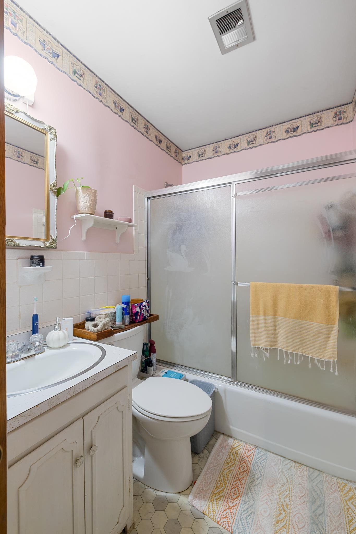 93 HUDSON AVE, STAUNTON, Virginia 24401, 4 Bedrooms Bedrooms, ,2 BathroomsBathrooms,Residential,93 HUDSON AVE,682739 MLS # 682739 93 HUDSON AVE, STAUNTON, Virginia 24401, 4 Bedrooms Bedrooms, ,2 BathroomsBathrooms,Residential,93 HUDSON AVE,682739 MLS # 682739