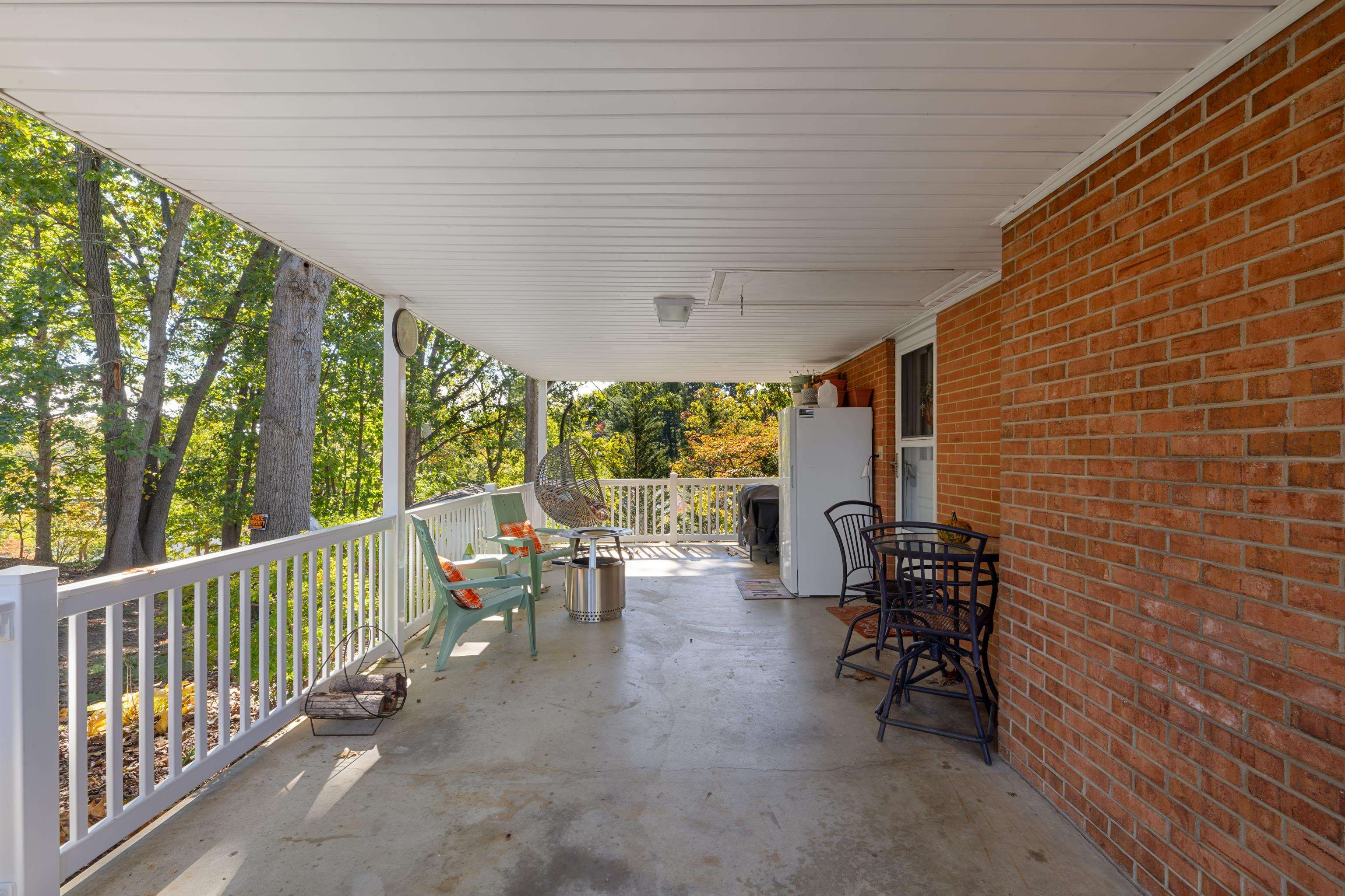 93 HUDSON AVE, STAUNTON, Virginia 24401, 4 Bedrooms Bedrooms, ,2 BathroomsBathrooms,Residential,93 HUDSON AVE,682739 MLS # 682739 93 HUDSON AVE, STAUNTON, Virginia 24401, 4 Bedrooms Bedrooms, ,2 BathroomsBathrooms,Residential,93 HUDSON AVE,682739 MLS # 682739
