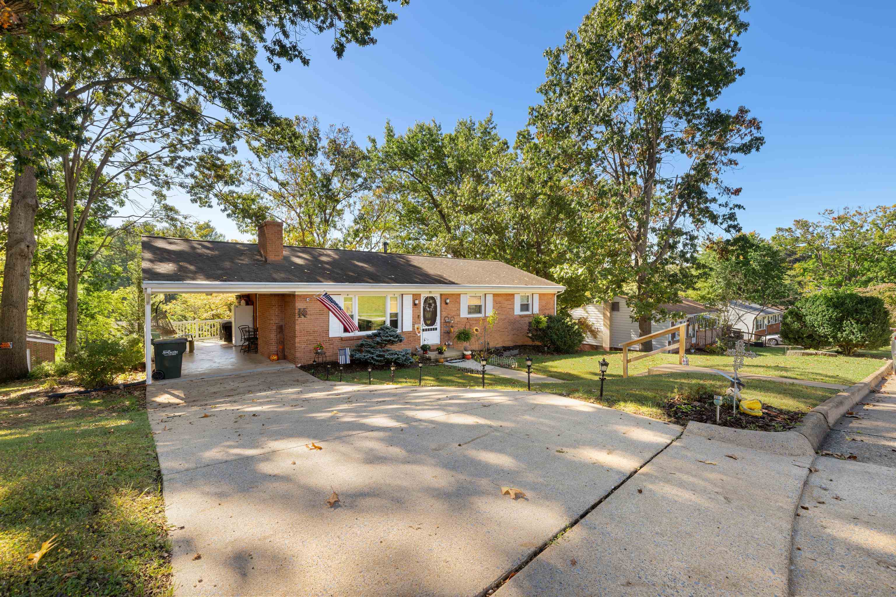 93 HUDSON AVE, STAUNTON, Virginia 24401, 4 Bedrooms Bedrooms, ,2 BathroomsBathrooms,Residential,93 HUDSON AVE,682739 MLS # 682739 93 HUDSON AVE, STAUNTON, Virginia 24401, 4 Bedrooms Bedrooms, ,2 BathroomsBathrooms,Residential,93 HUDSON AVE,682739 MLS # 682739
