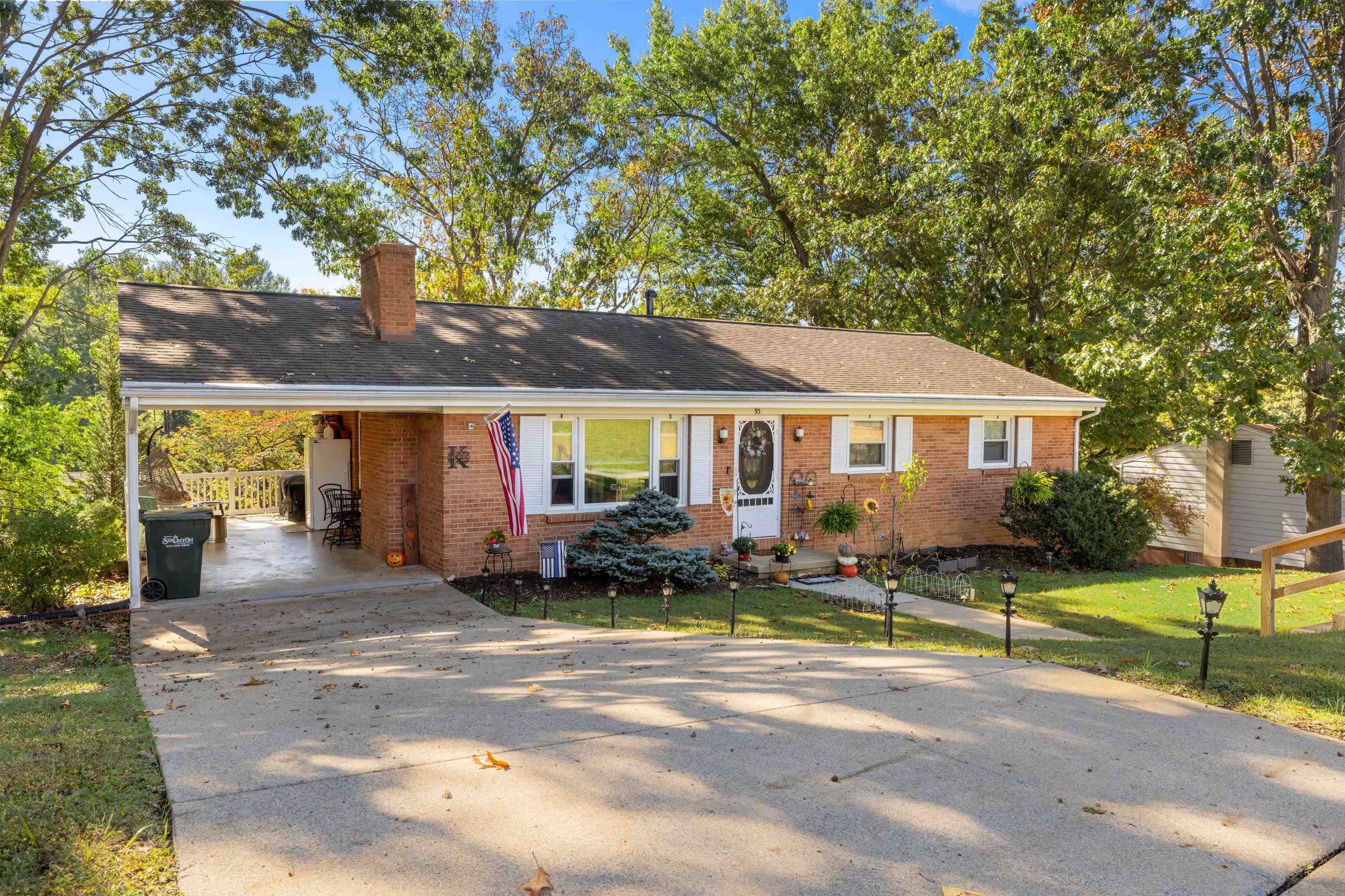 93 HUDSON AVE, STAUNTON, Virginia 24401, 4 Bedrooms Bedrooms, ,2 BathroomsBathrooms,Residential,93 HUDSON AVE,682739 MLS # 682739 93 HUDSON AVE, STAUNTON, Virginia 24401, 4 Bedrooms Bedrooms, ,2 BathroomsBathrooms,Residential,93 HUDSON AVE,682739 MLS # 682739